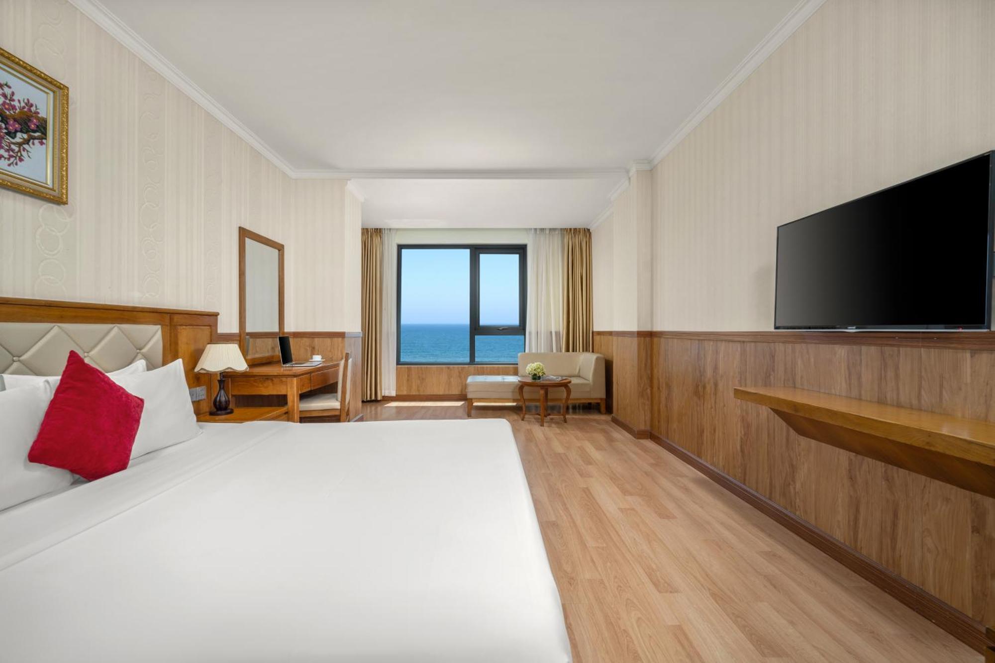 Serene Beach Hotel Danang 4* Da Nang