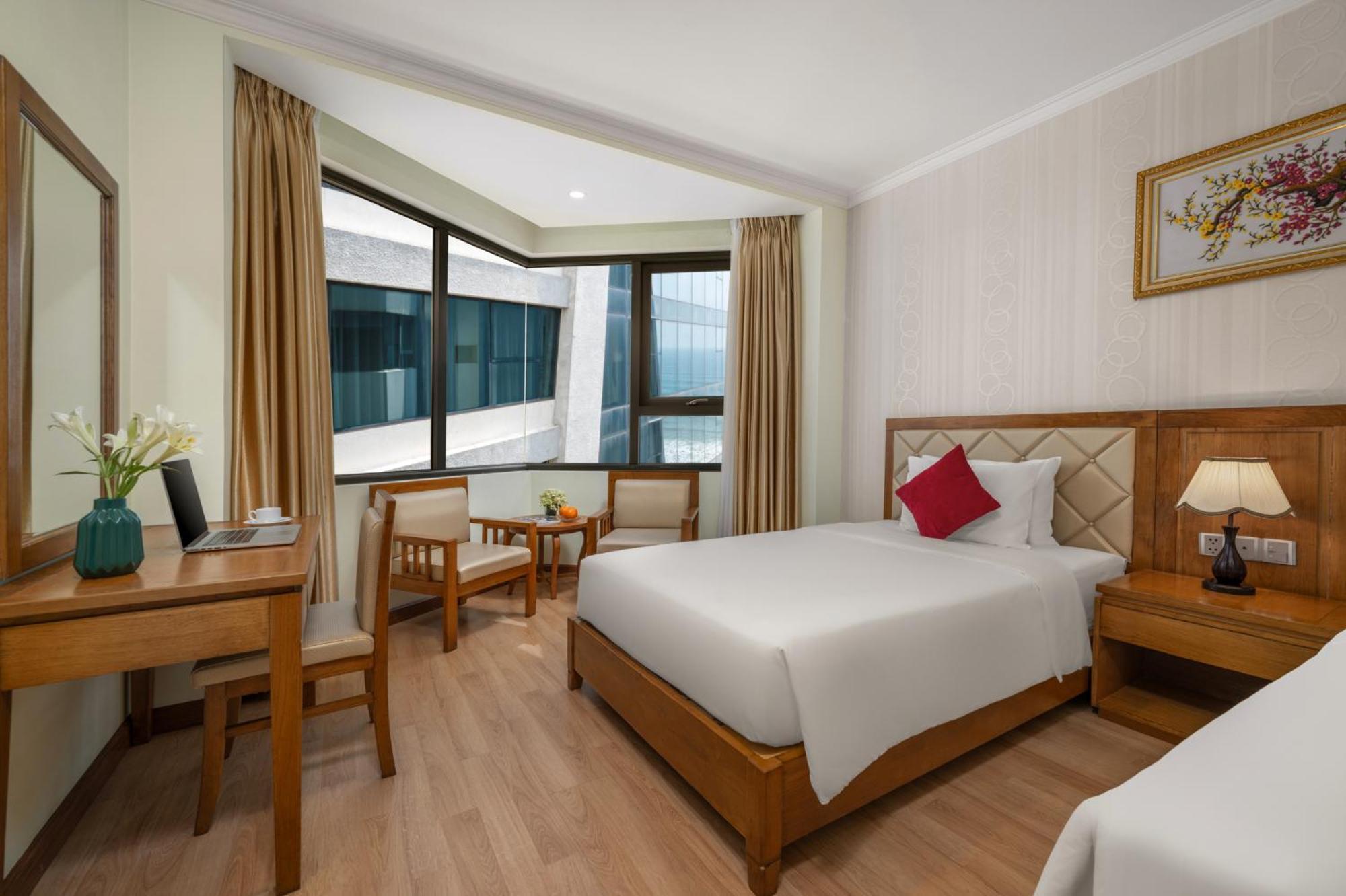 Serene Beach Hotel Danang Hotel 4*