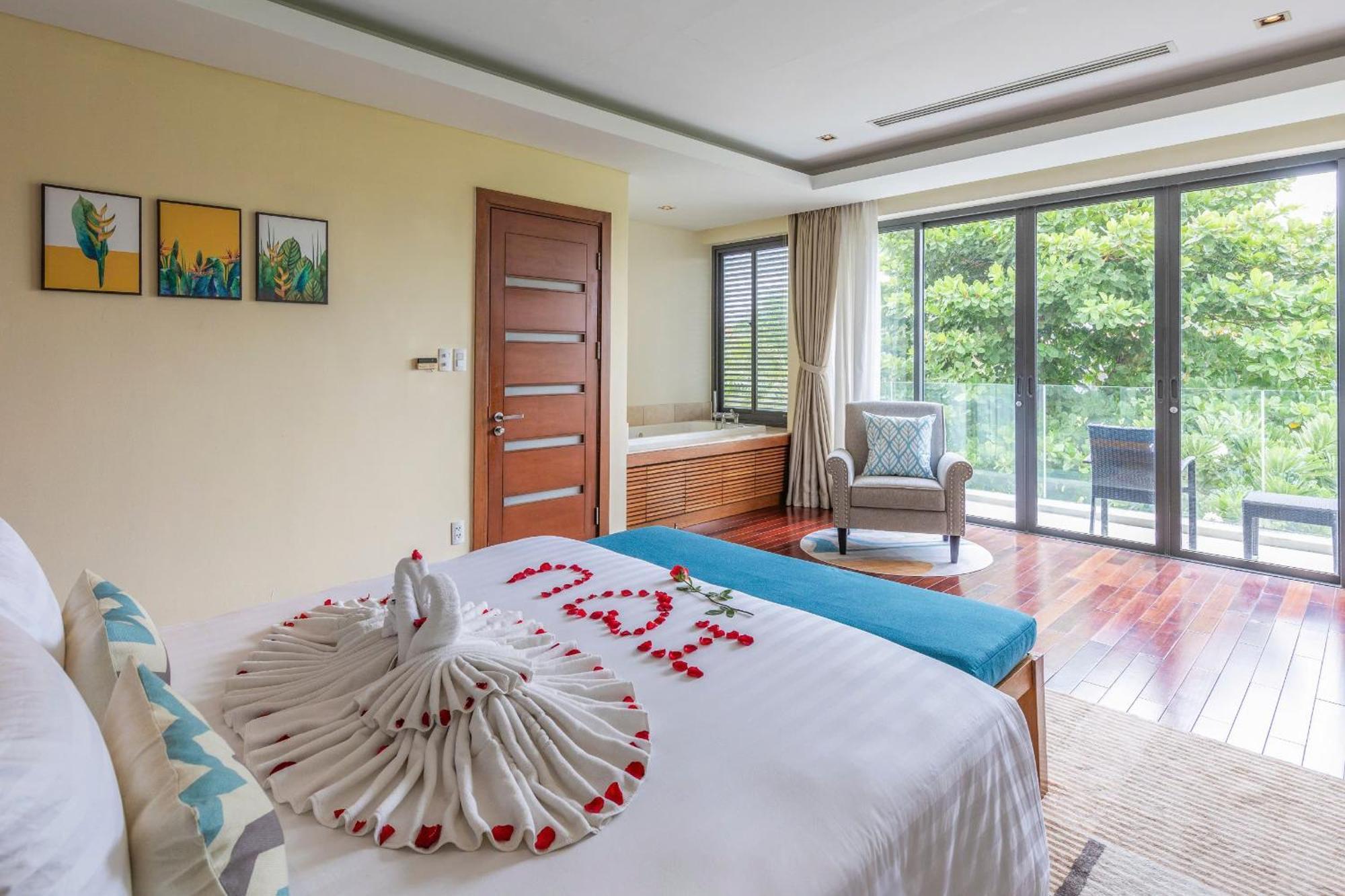 Ocean - Idc White House Da Nang