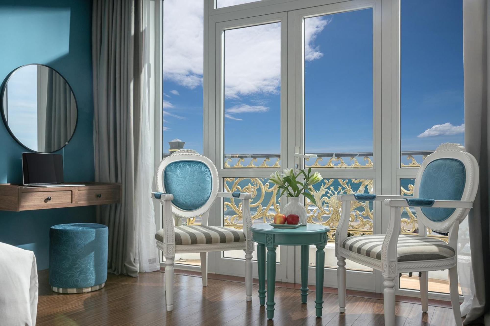 Paracel Hotel 4*