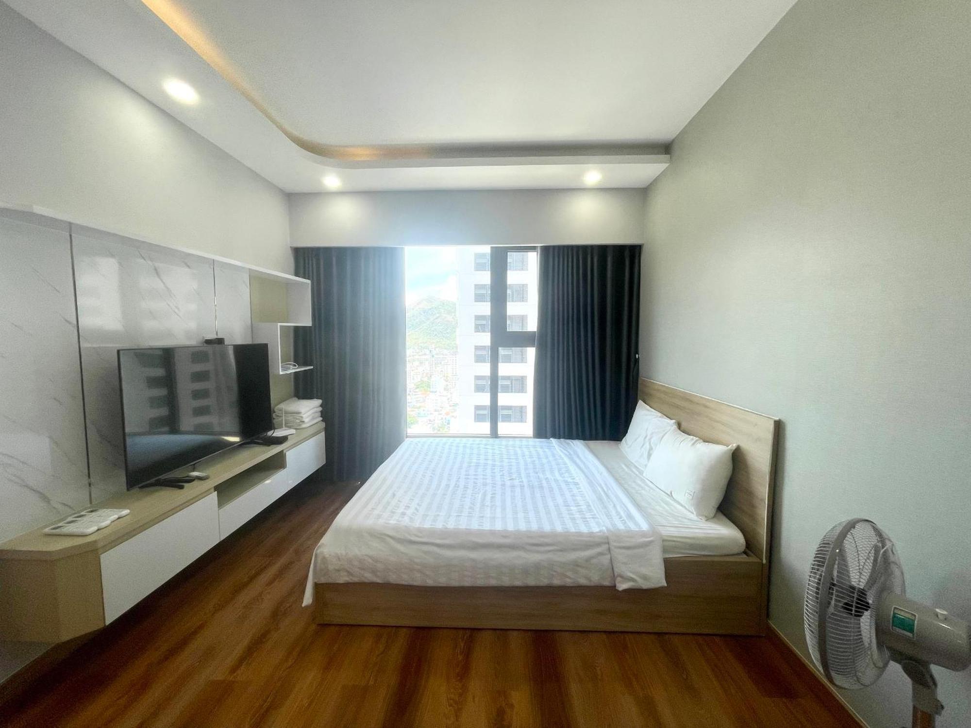 Beachfront Hon Chong Apartment Nha Trang