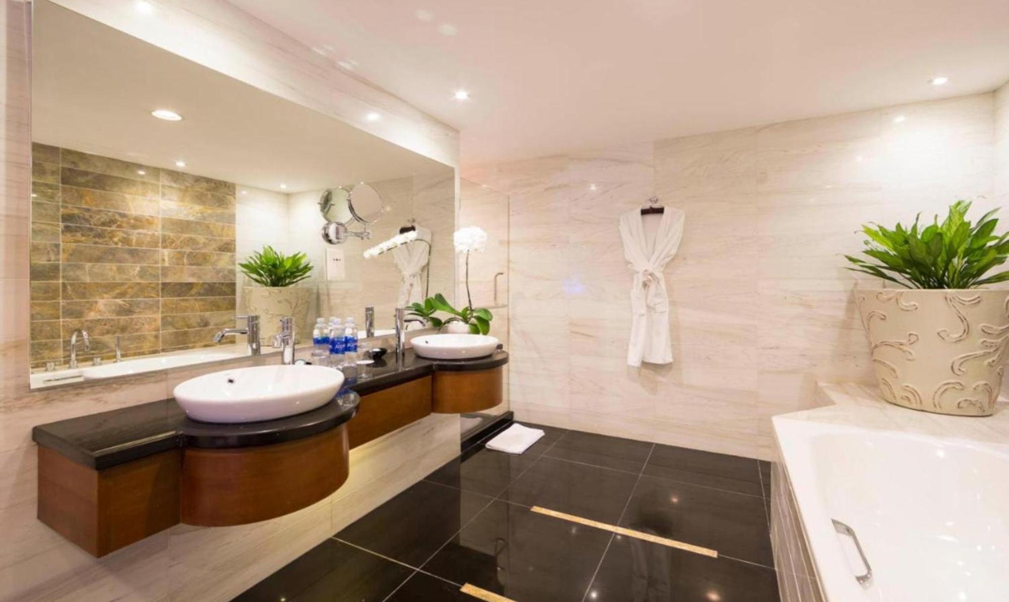 Parkroyal Sài Gòn 4* TP. Hồ Chí Minh