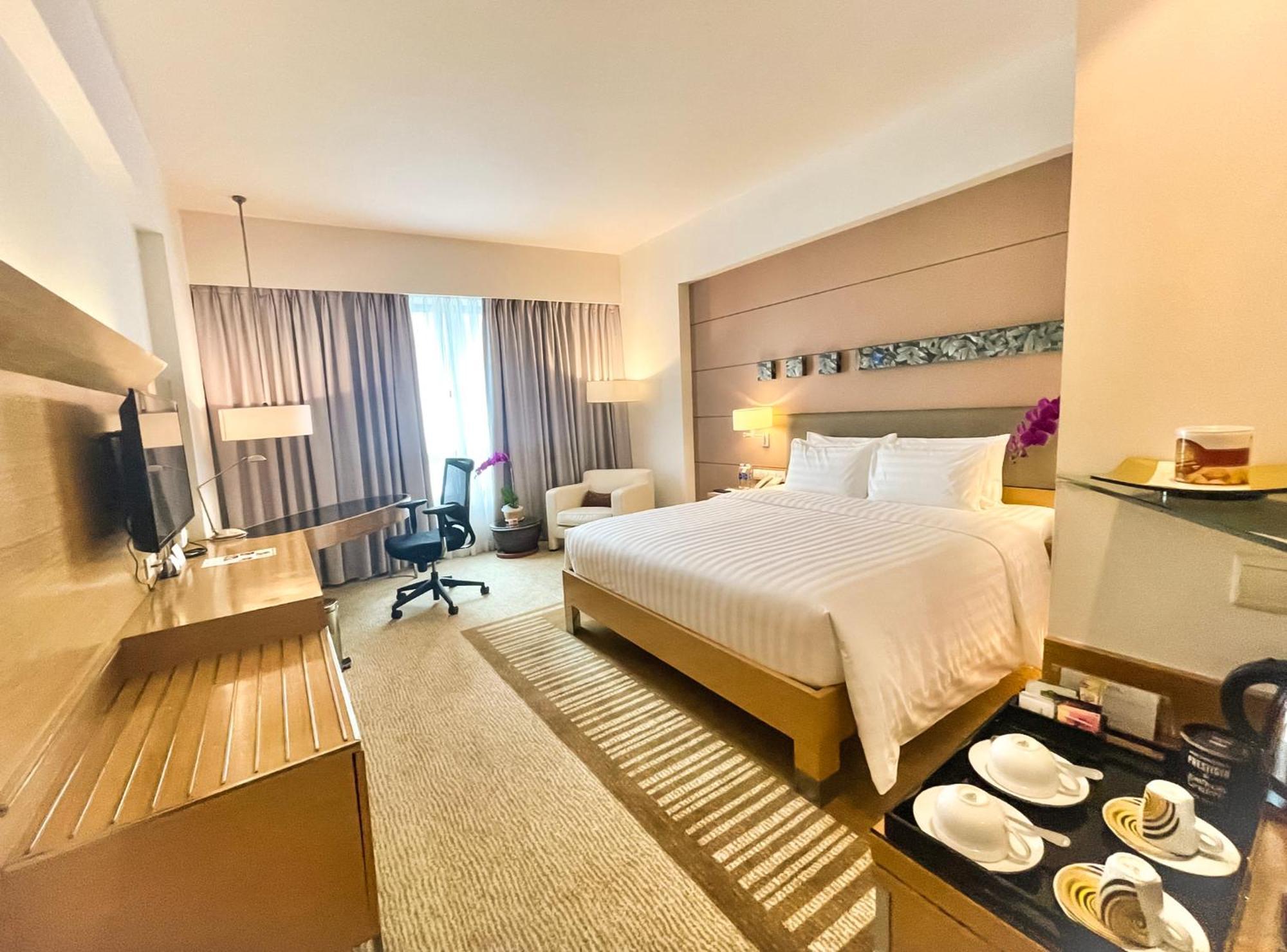 Parkroyal Sài Gòn Khách sạn 4*
