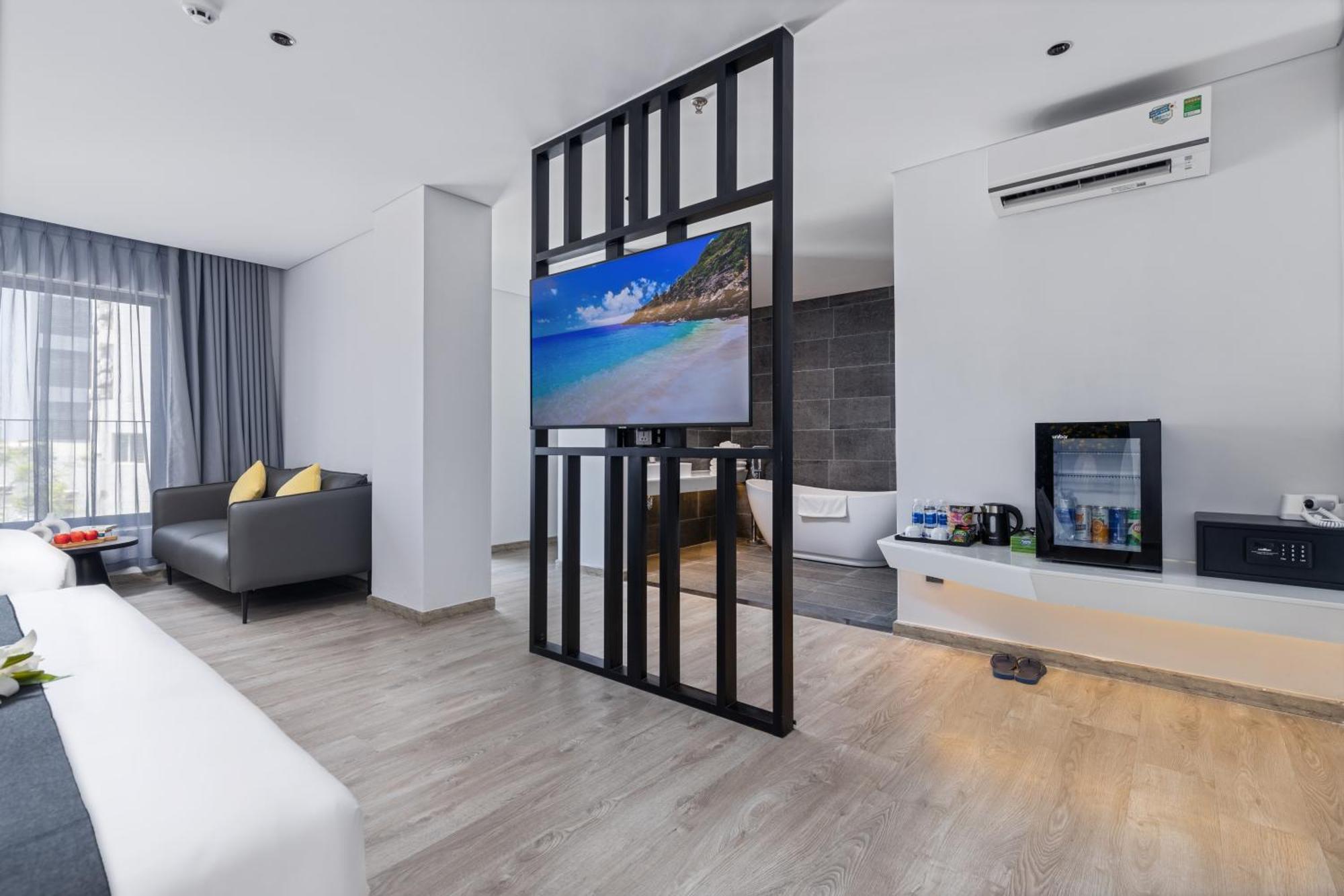 Jbay Beachfront Boutique Hotel
