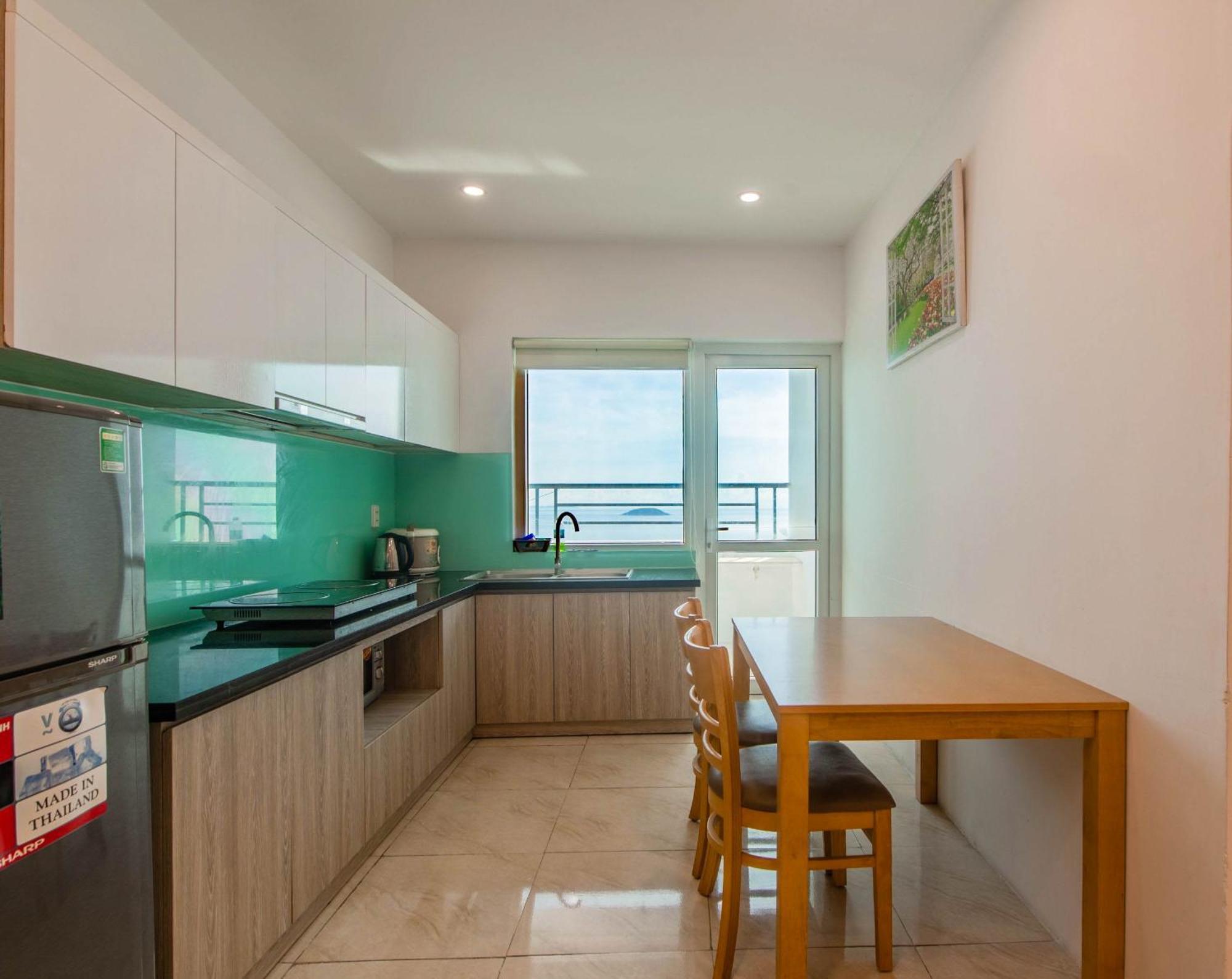 Oceanus Mt Vien Trieu Thai Ha & * Nha Trang