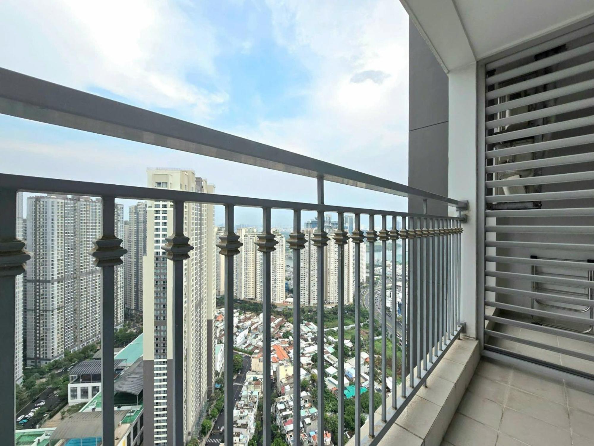 Vinhome Park Apartment *