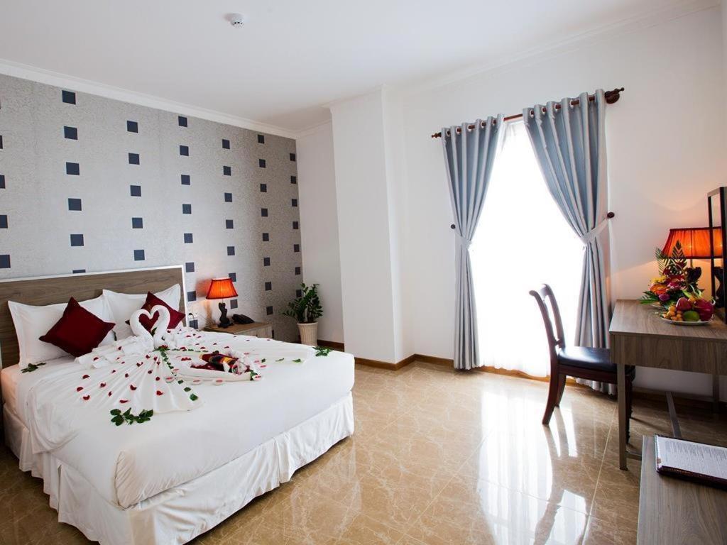 Den Long Do Nha Trang