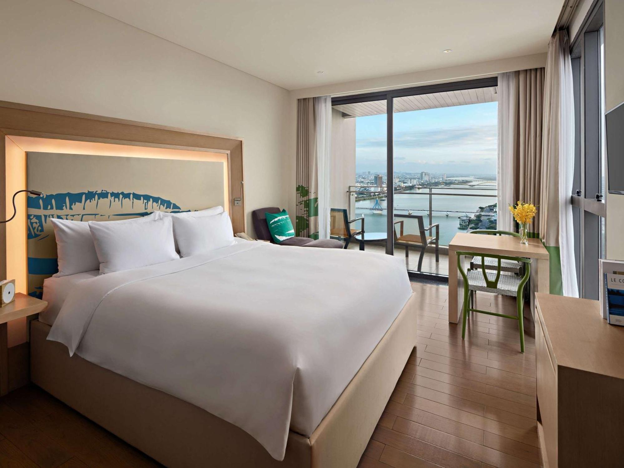 Khách sạn Novotel Premier River Đà Nẵng