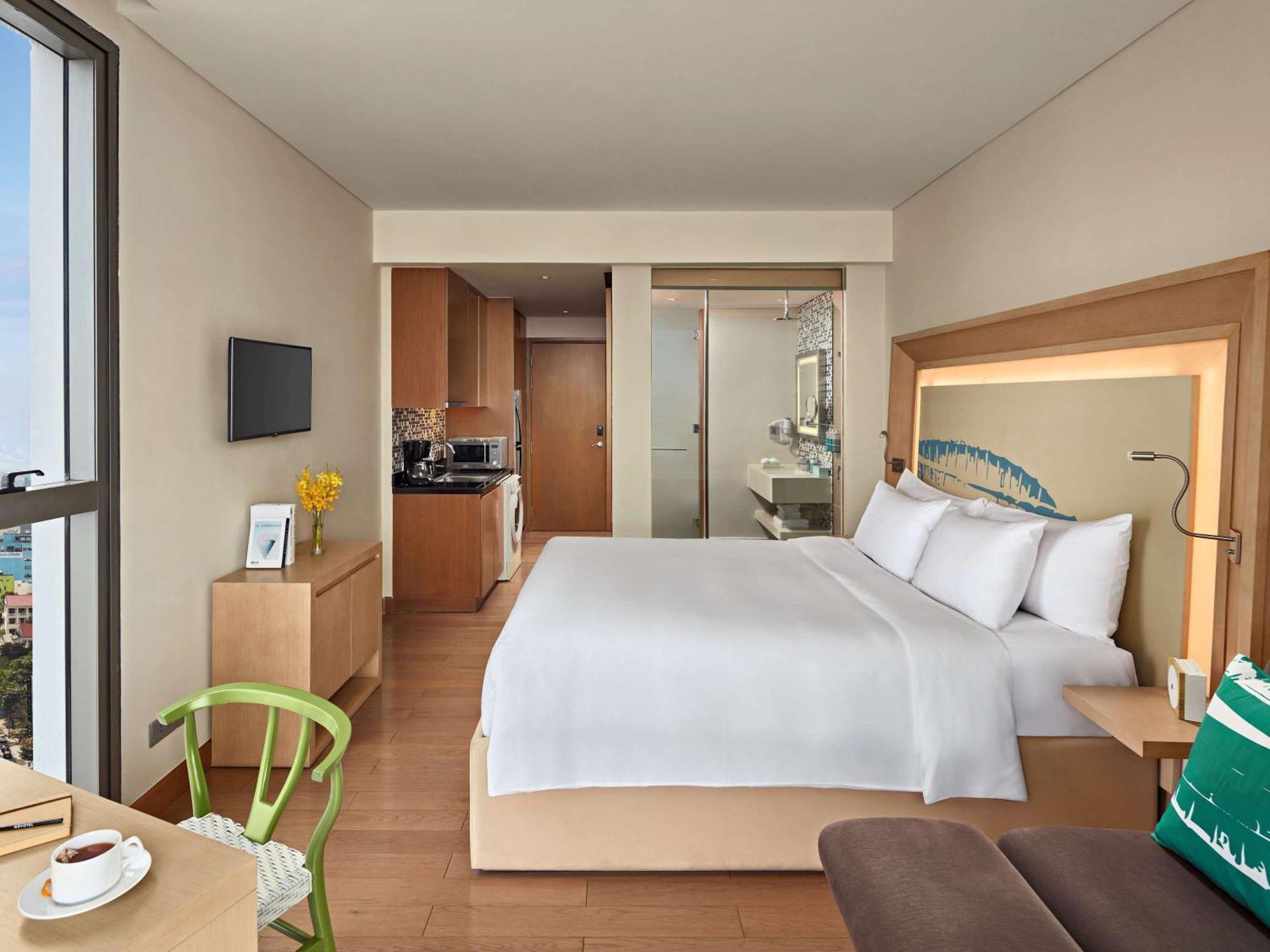 Novotel Premier River Khách sạn