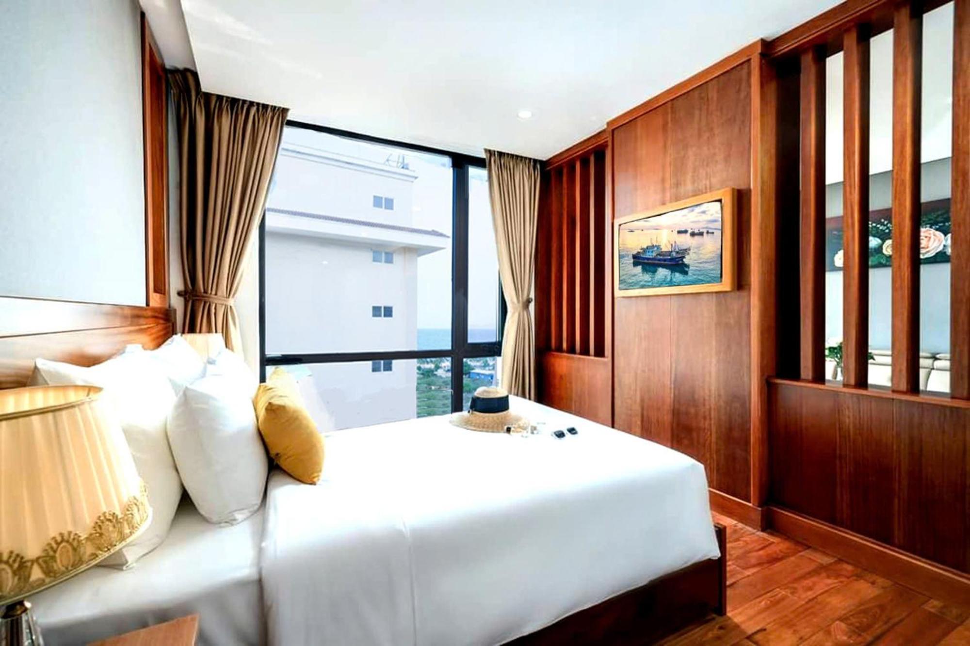 Sunny Ocean & Hotel 4*