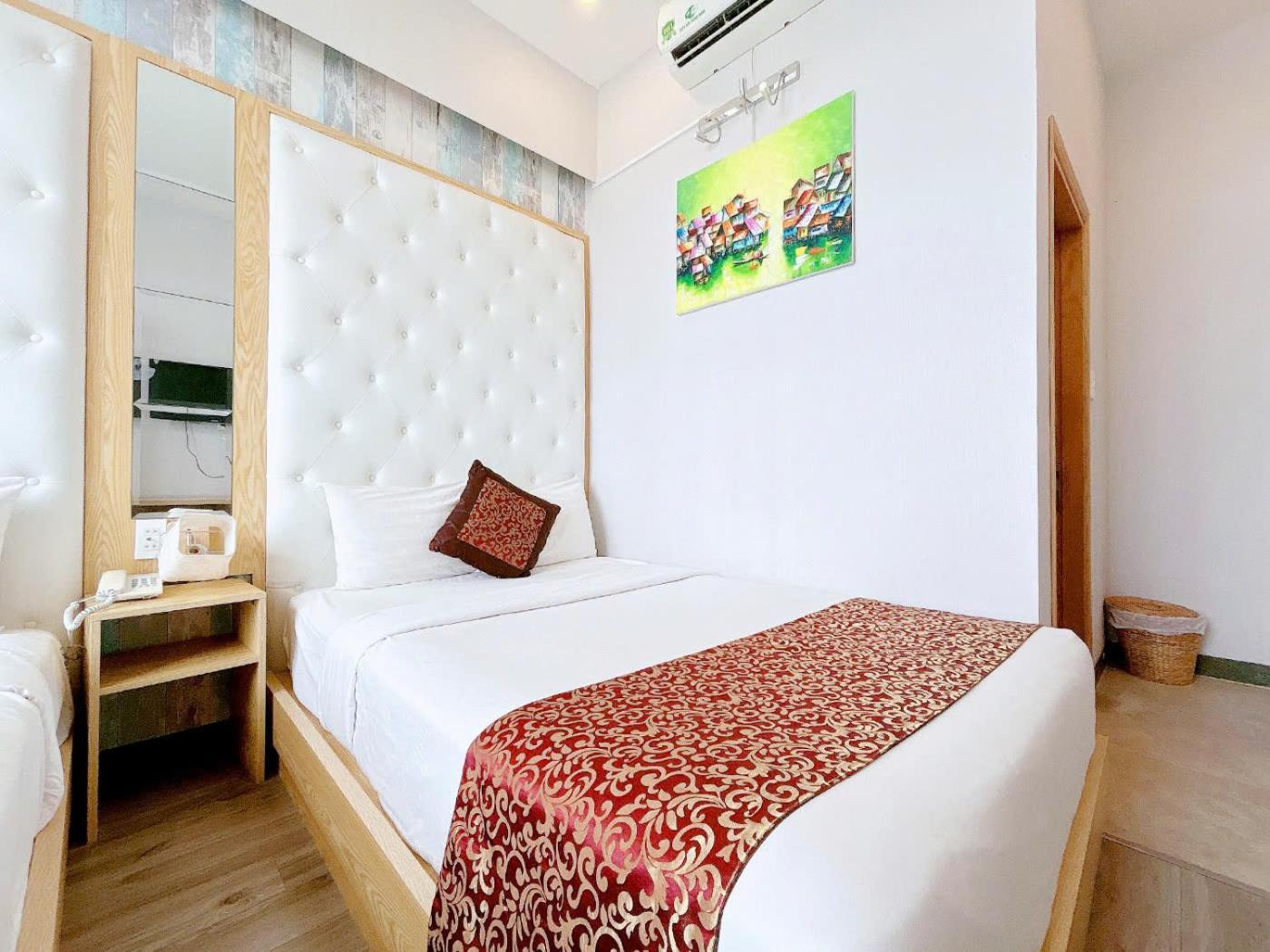 Khách sạn Emerald Ocean Phan Thiết