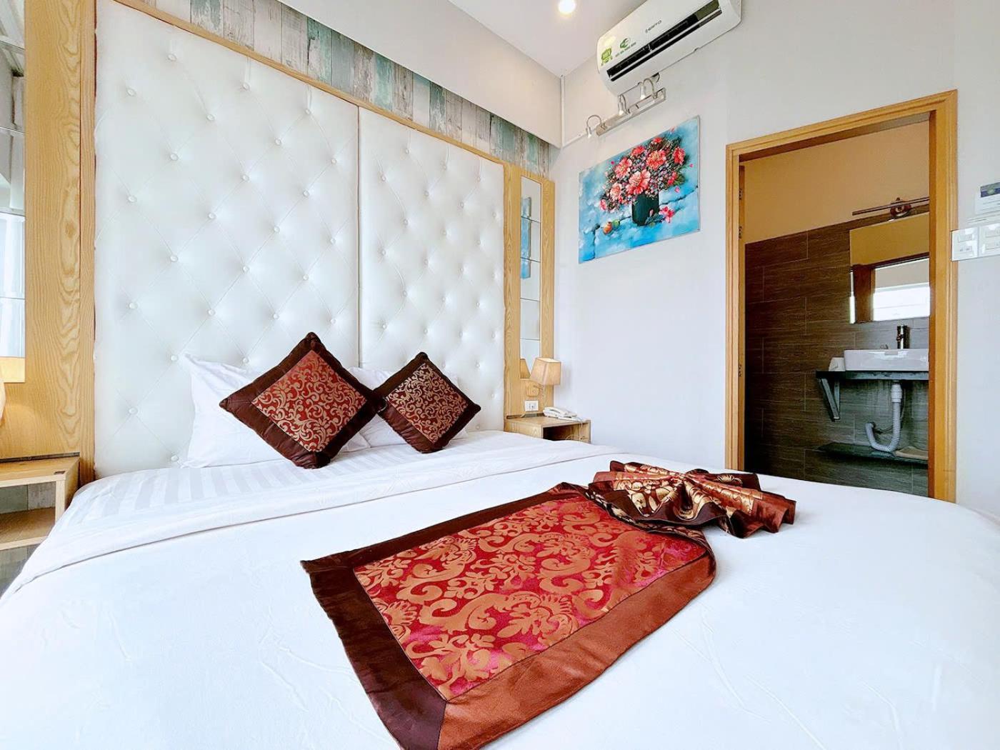 Khách sạn Emerald Ocean Phan Thiết