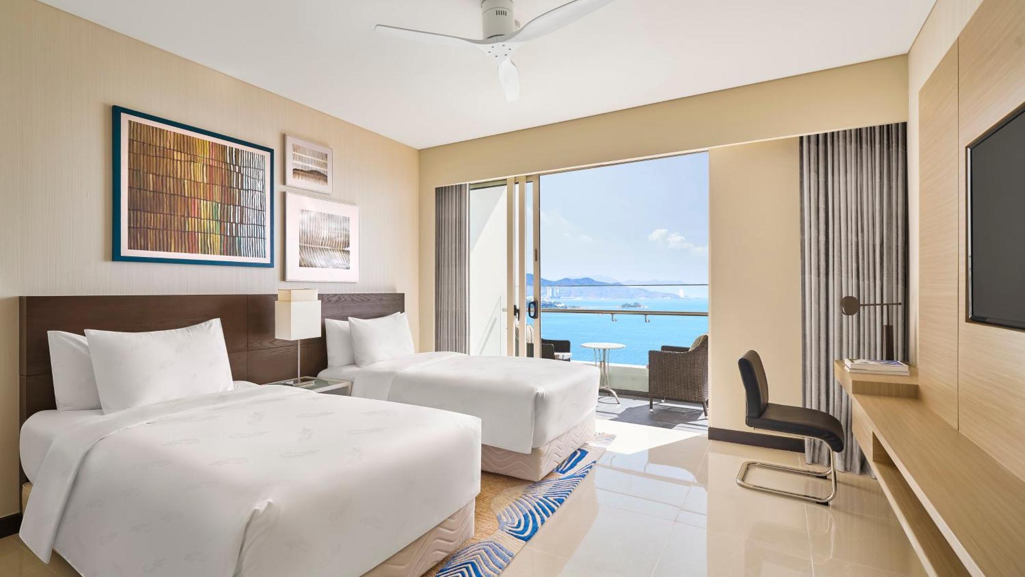 Intercontinental Residences By Ihg Hotel Nha Trang