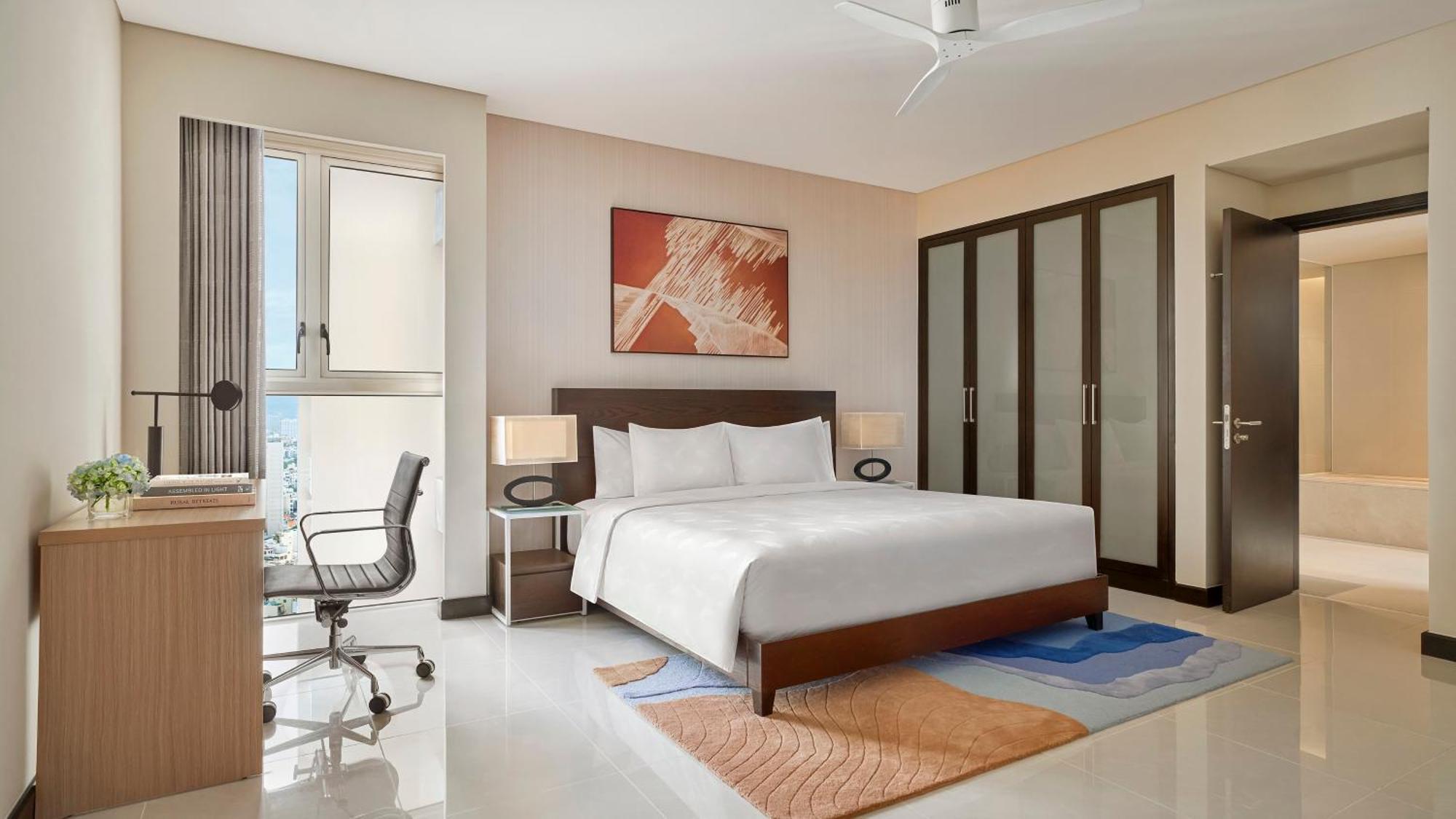 Intercontinental Residences By Ihg Hotel 5*