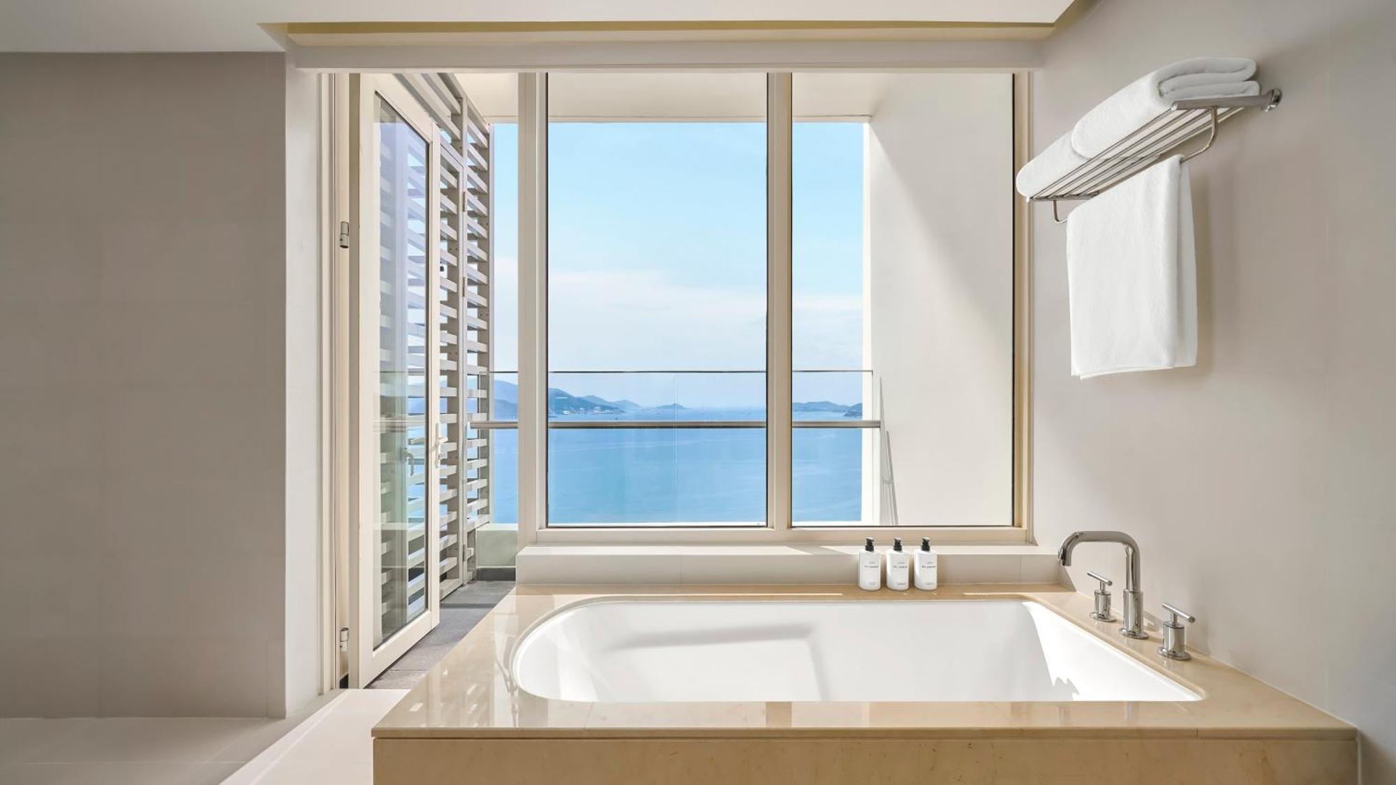 Intercontinental Residences By Ihg 5* Nha Trang