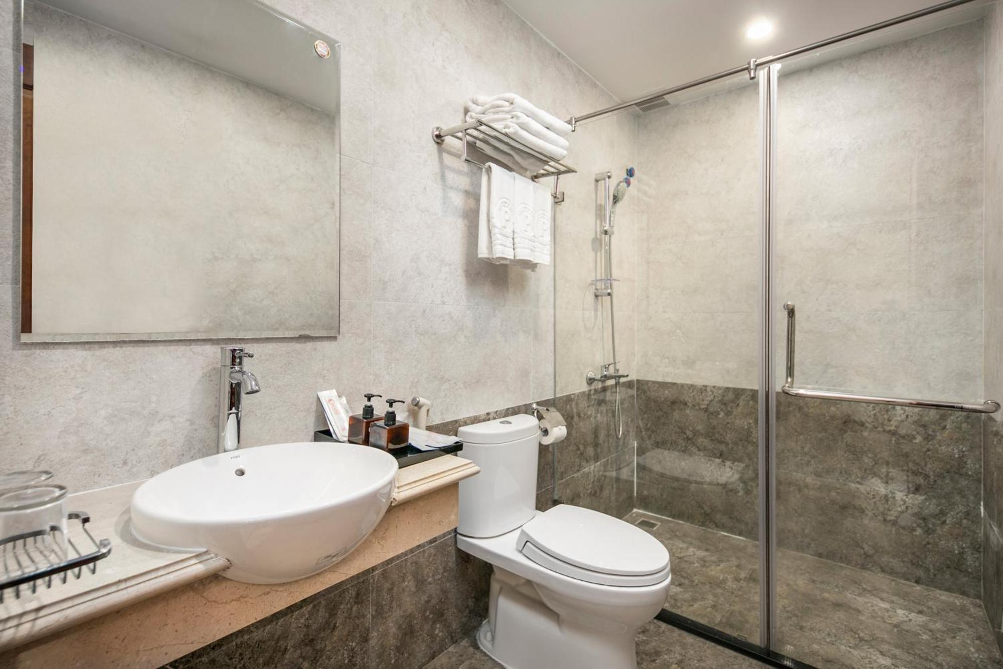 Khách sạn Prague Đà Nẵng