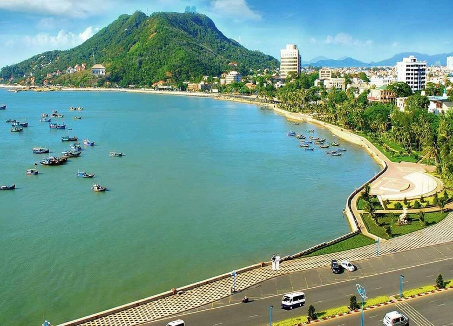 Petro Khách sạn