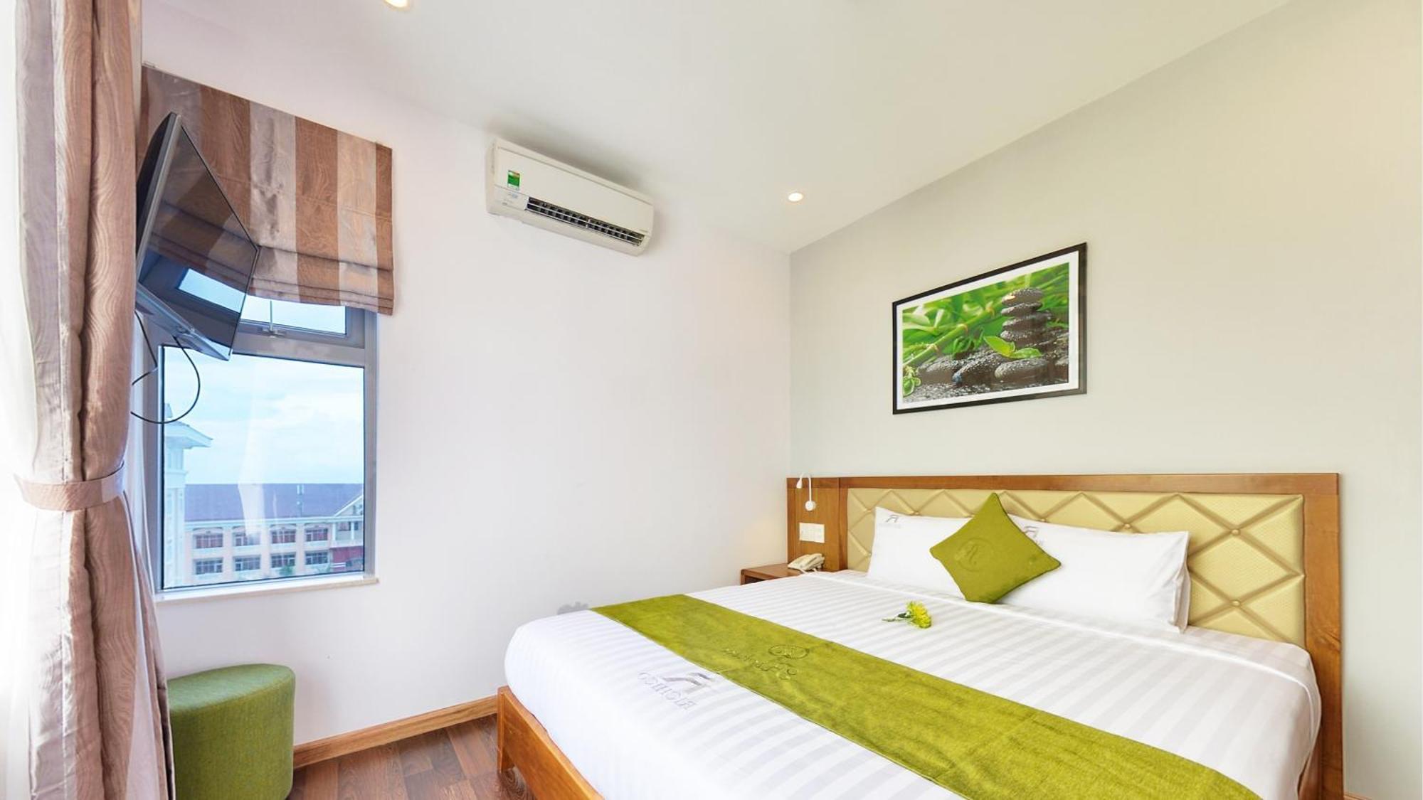 Aparthotel Richico And 3*