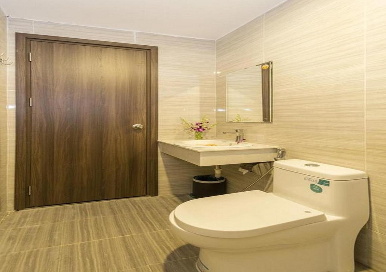 Trang Ngan By Thg Hotel 3*