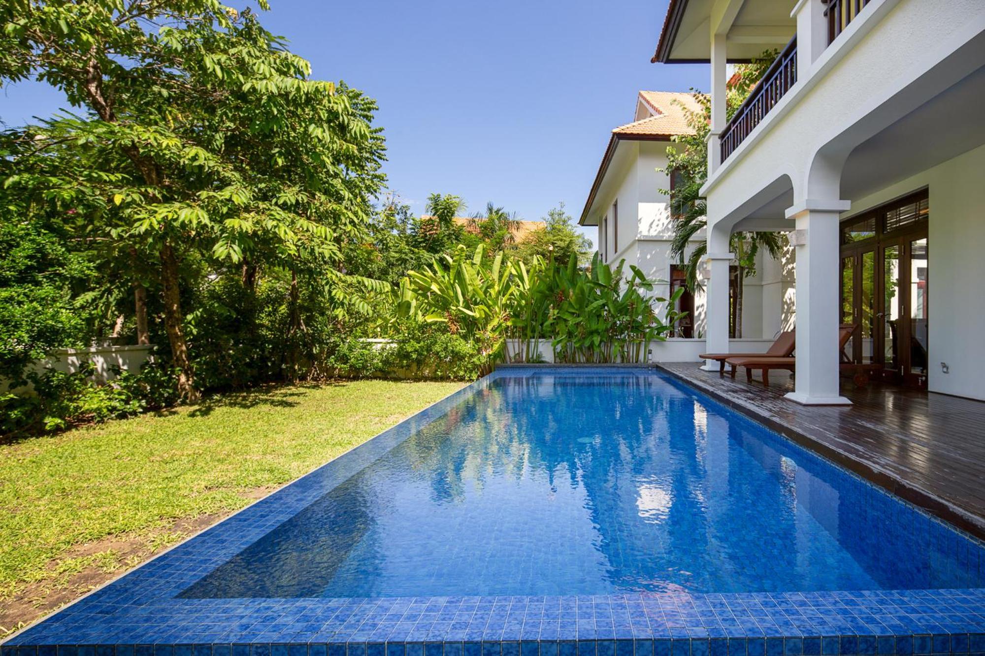 Tropical Pool Da Nang