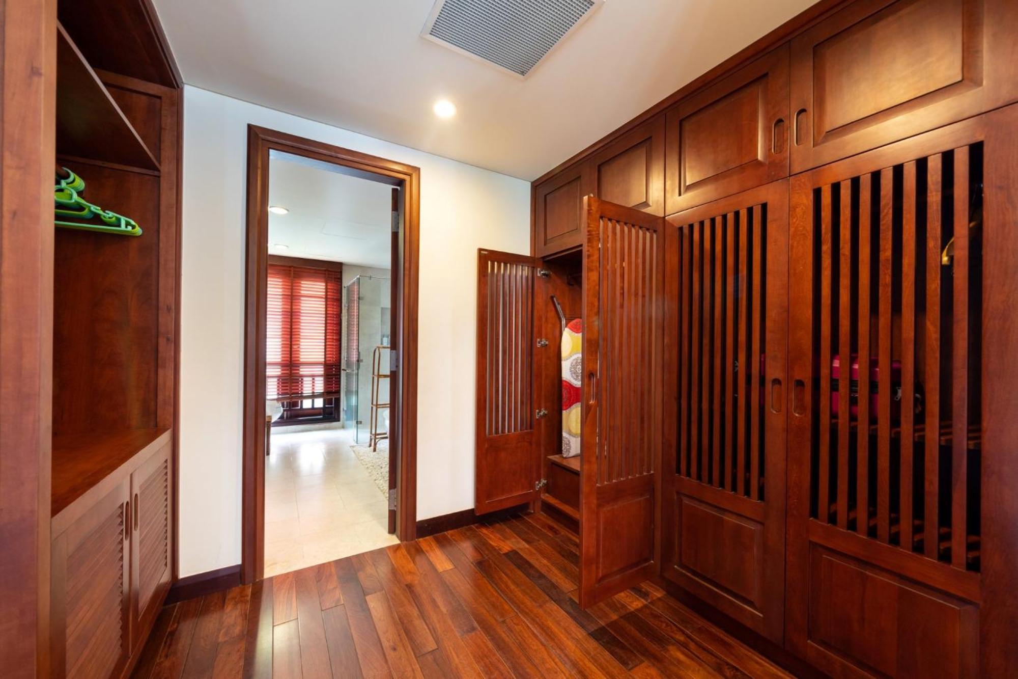 Purama Villa *