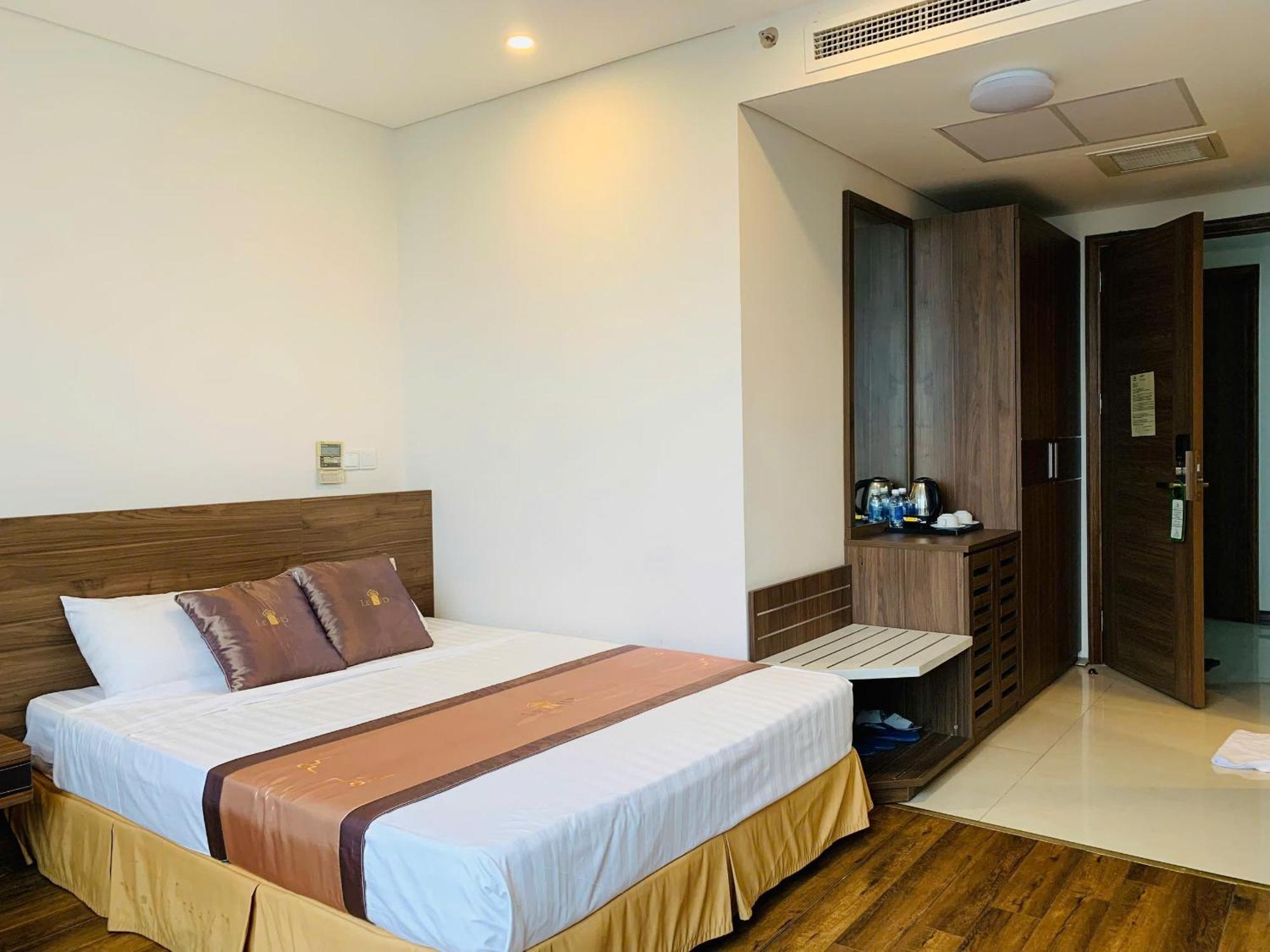 Lenid Ocean View Hotel