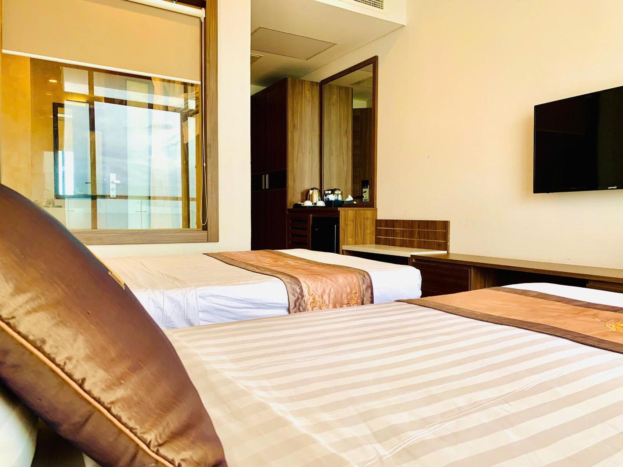 Hotel Lenid Ocean View 4*