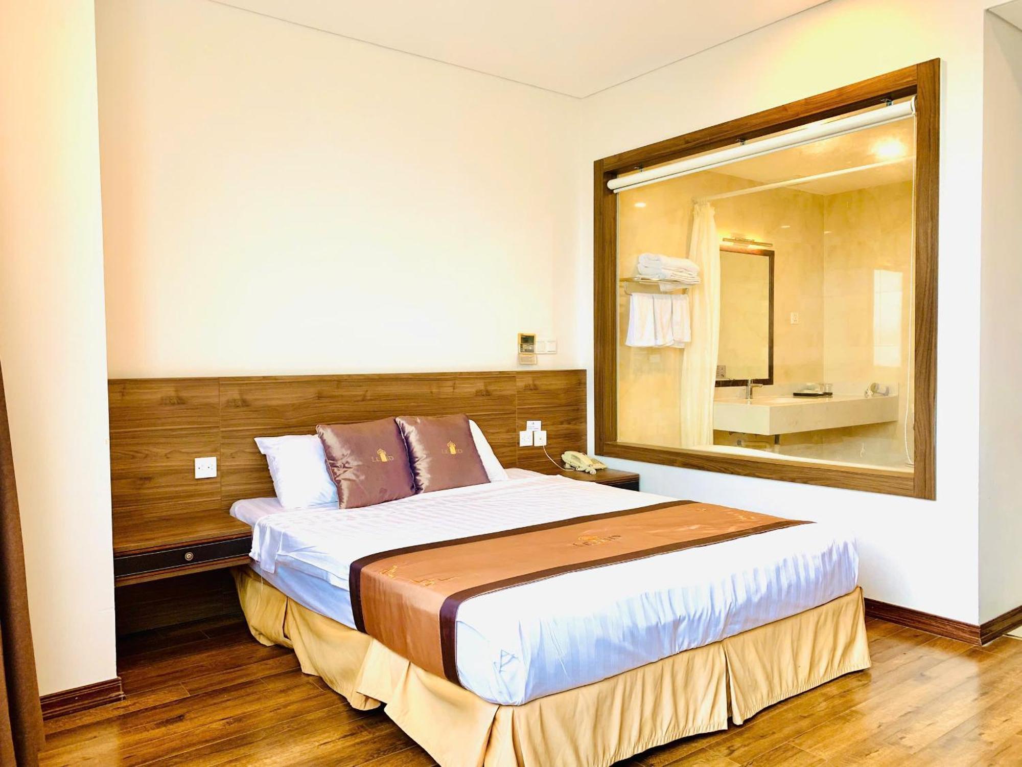 Lenid Ocean View 4*