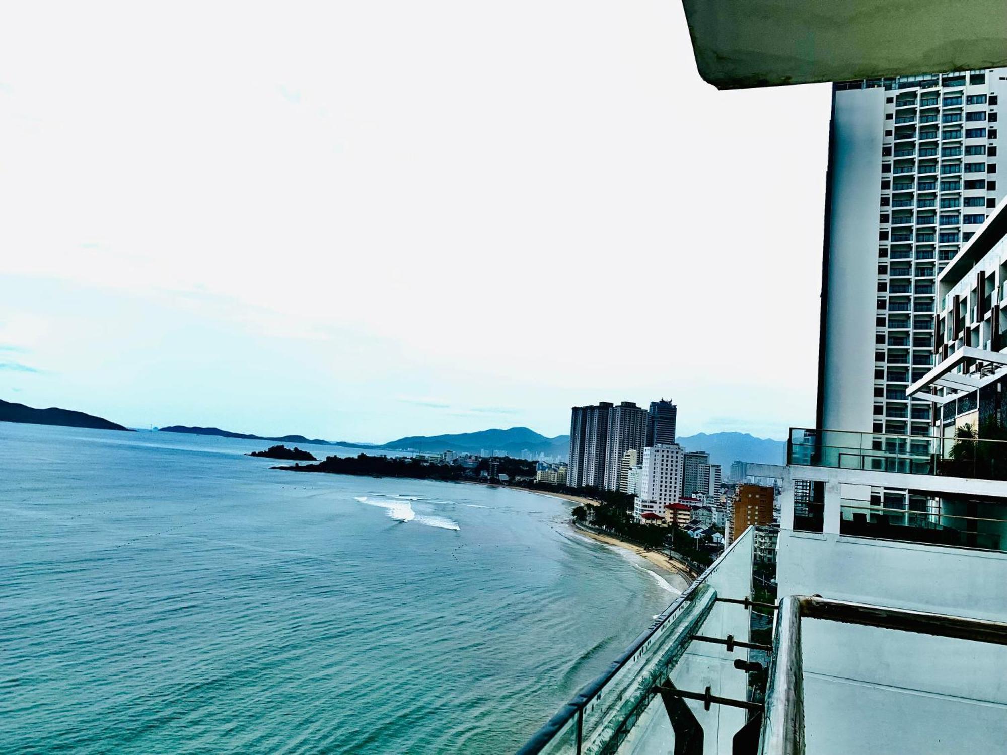 Lenid Ocean View Hotel