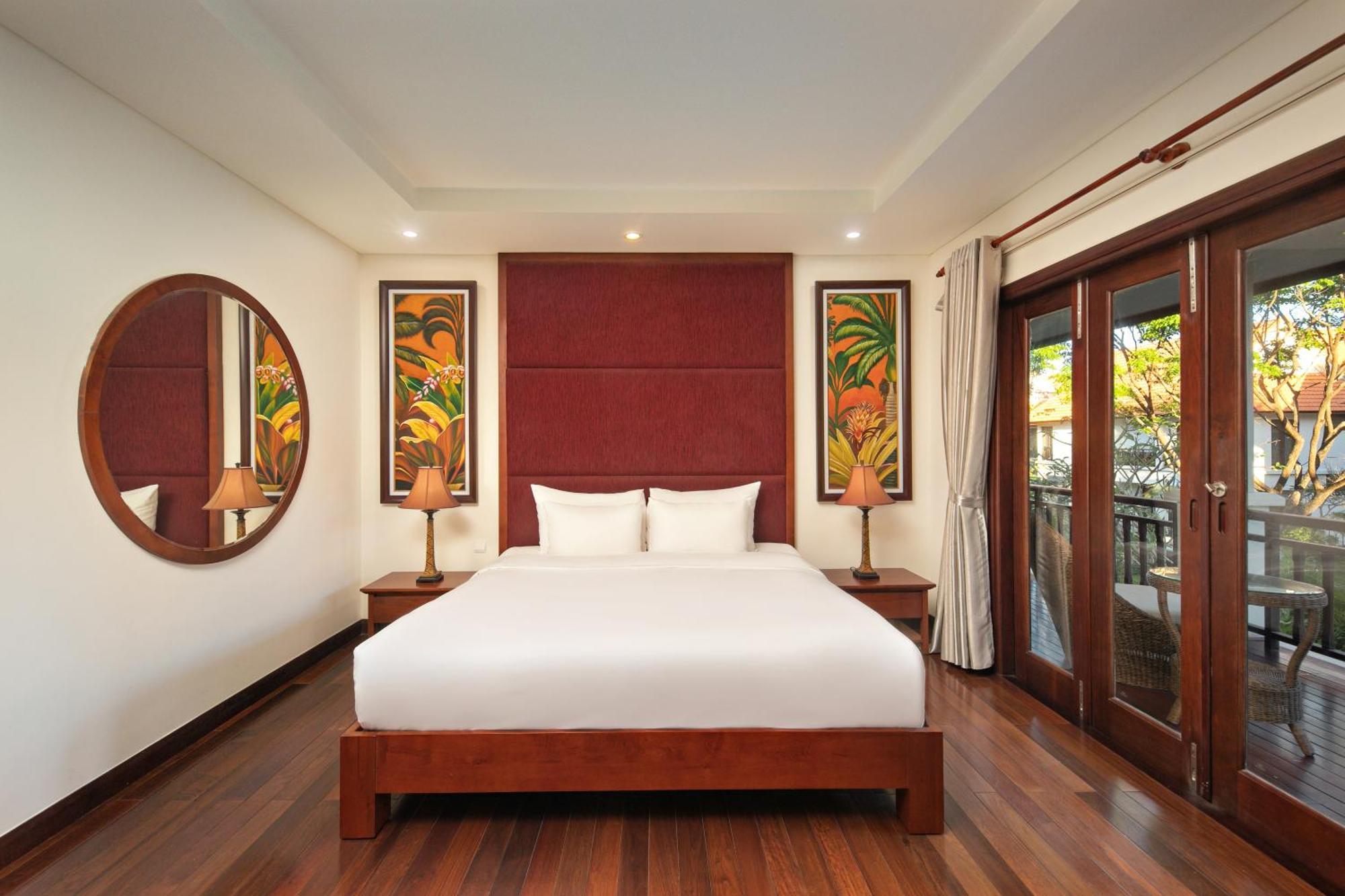 Purama Beachfront & *
