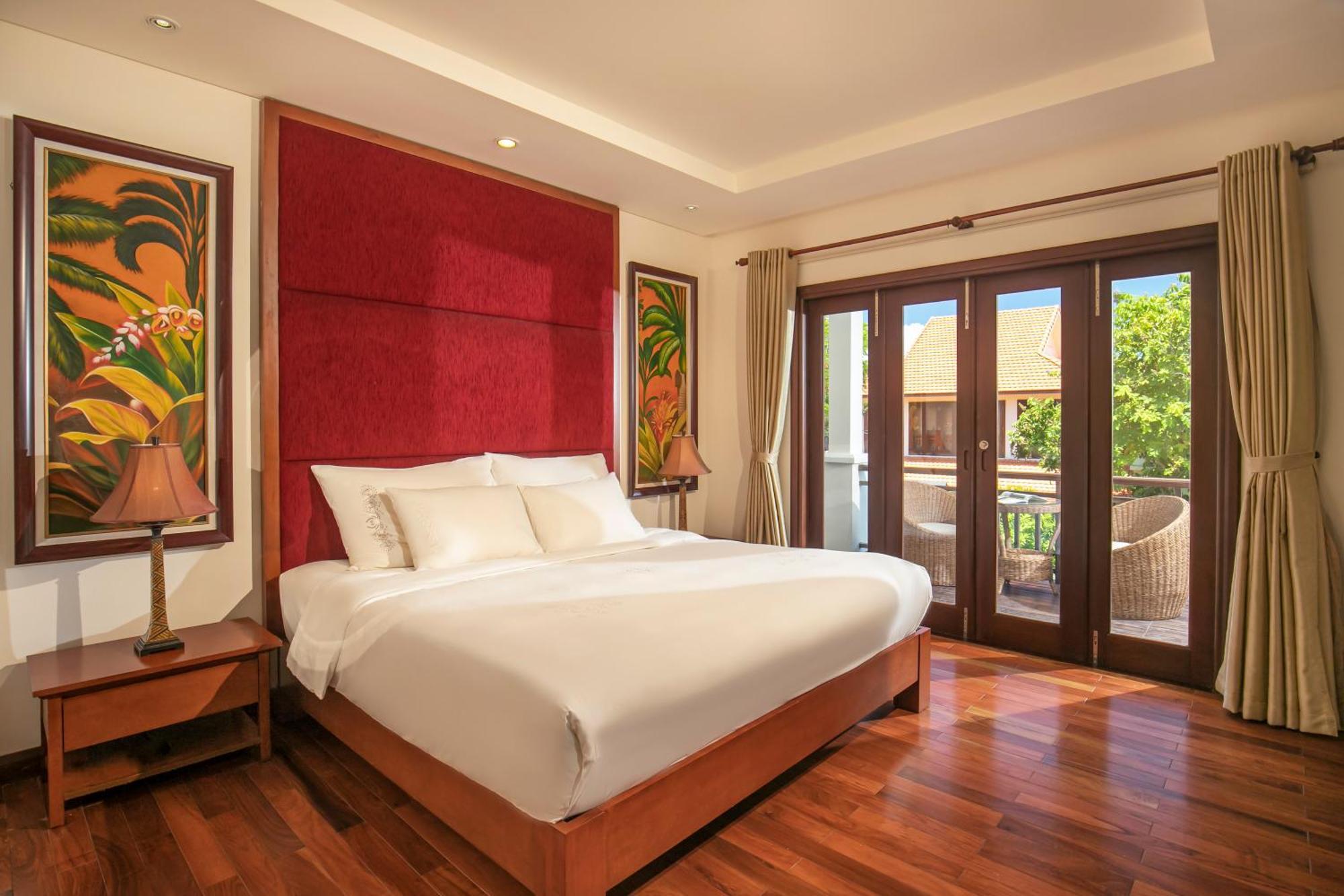 Villa Purama Beachfront &