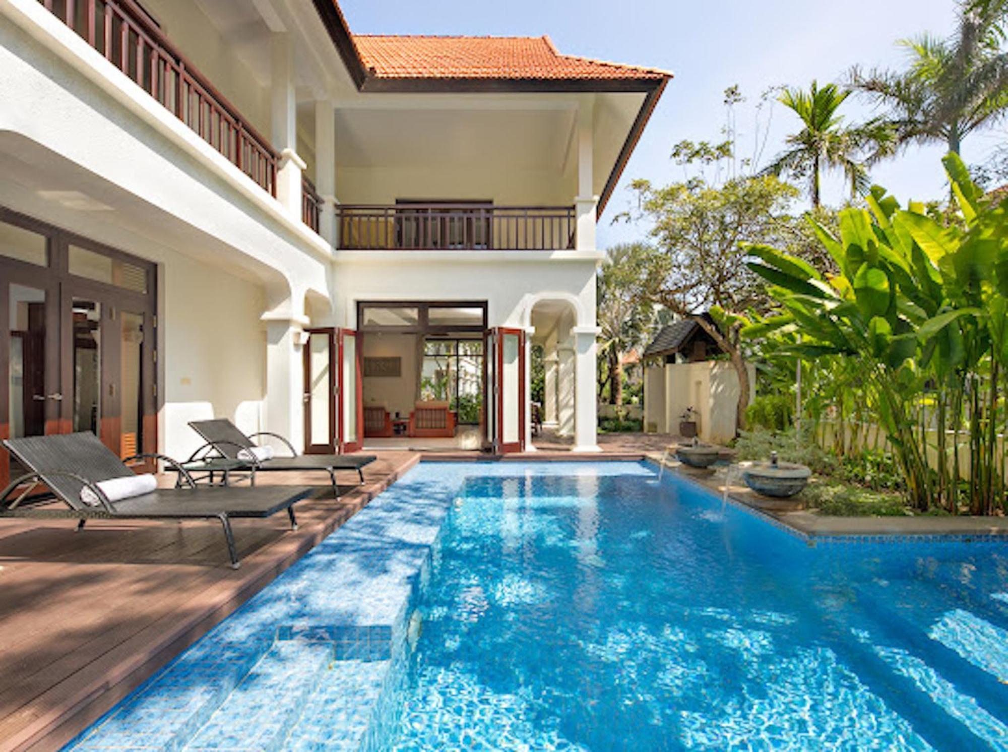 Purama Beachfront &
