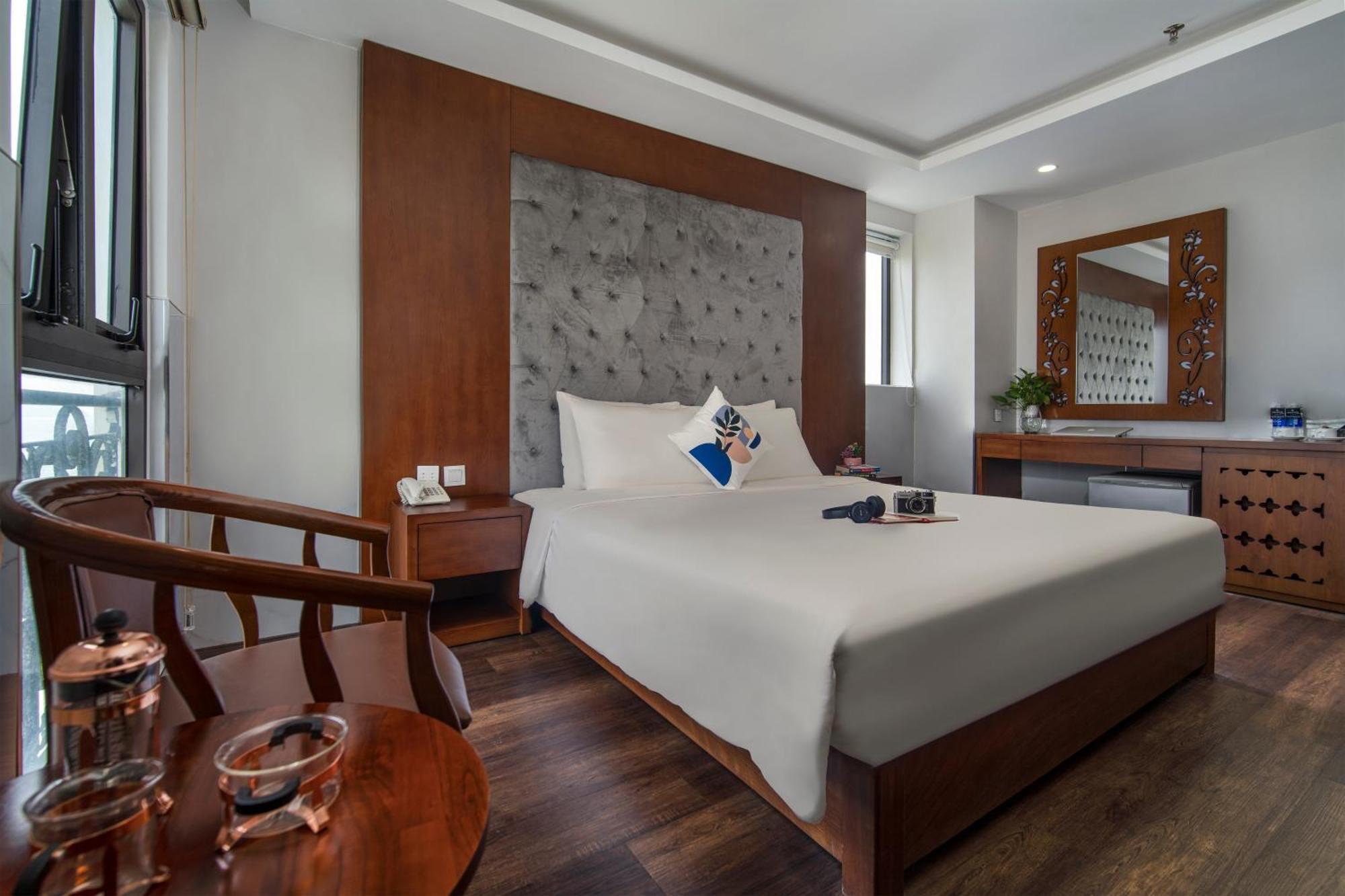 Delicate 4* Da Nang