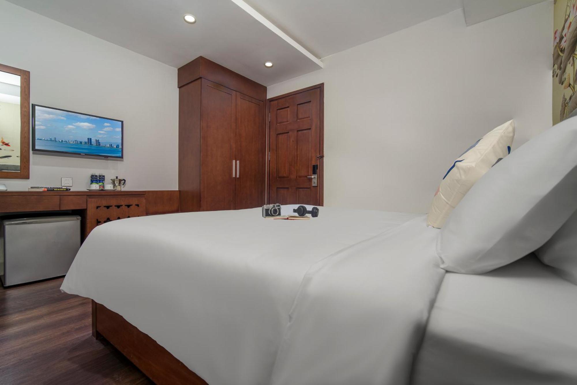 Delicate Hotel 4*