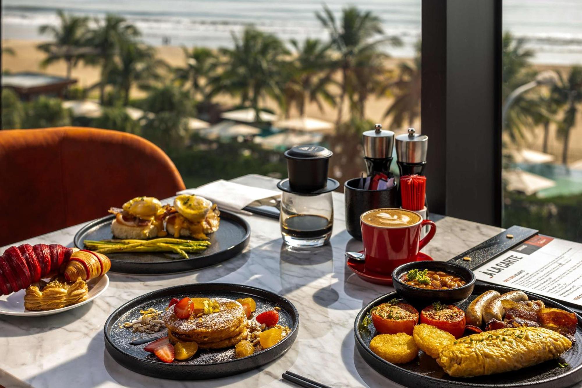 Radisson Red Hotel 5*