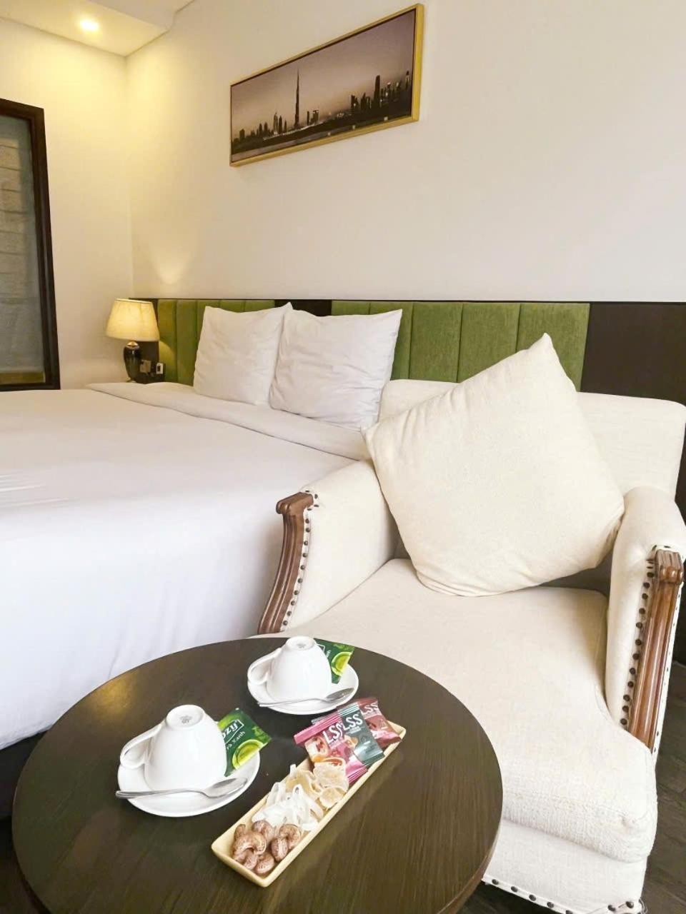 Santa Luxury Hotel