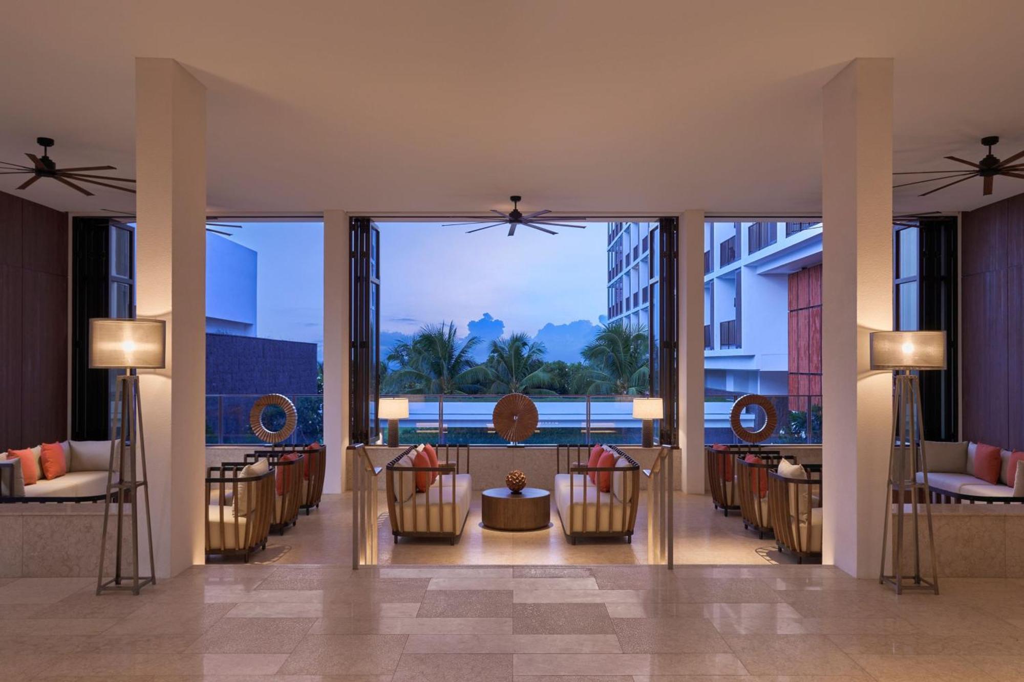 The Westin & 5*