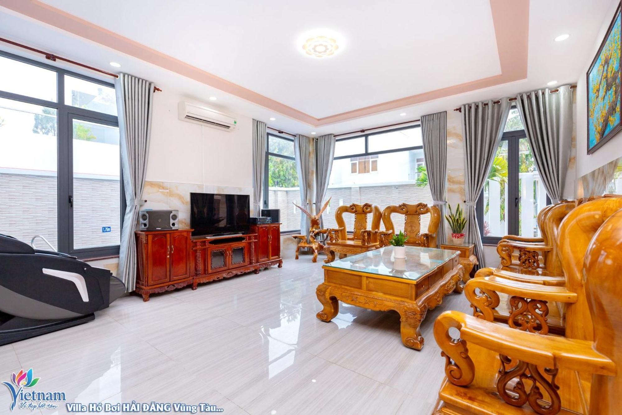 Villa Duc Hoang Bida Va Phong Karaoke Rieng Thoai Mai