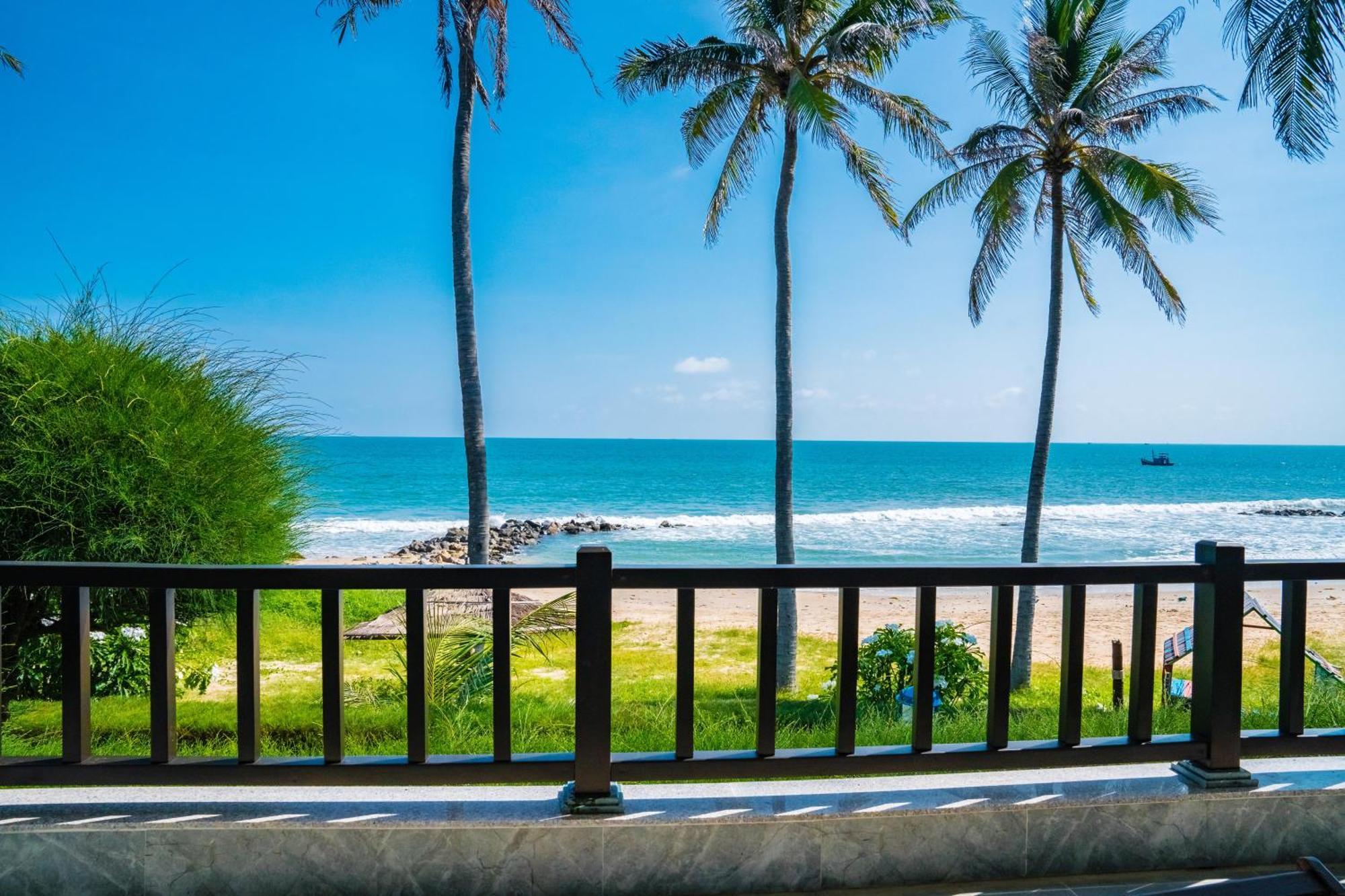 Lotus Muine & Resort Phan Thiet