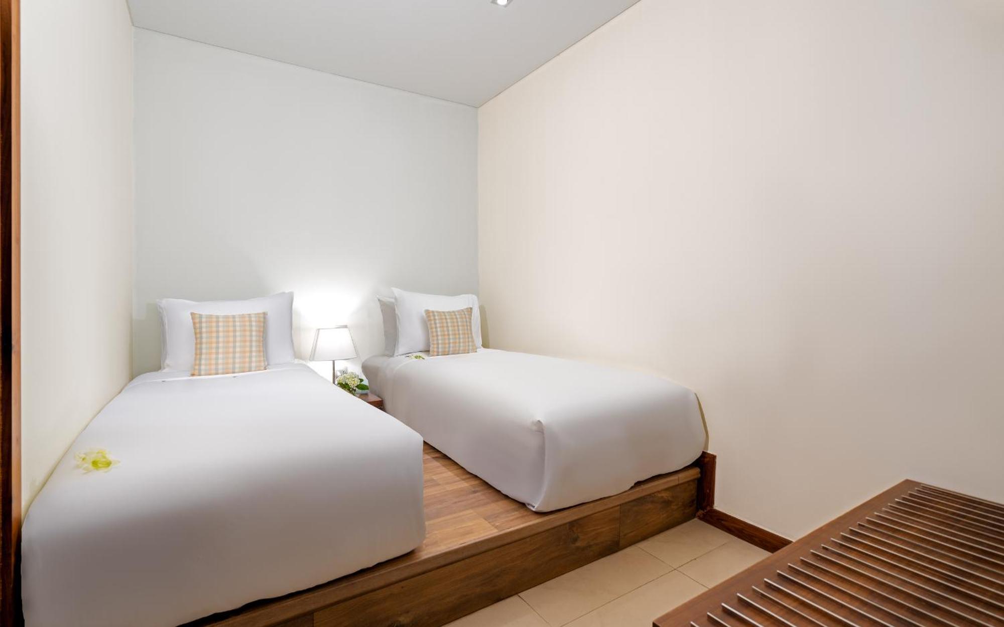 A La Carte Hotel
