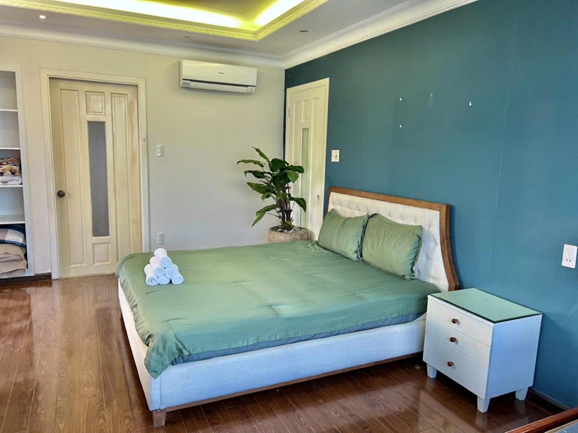 Anna Luxury *