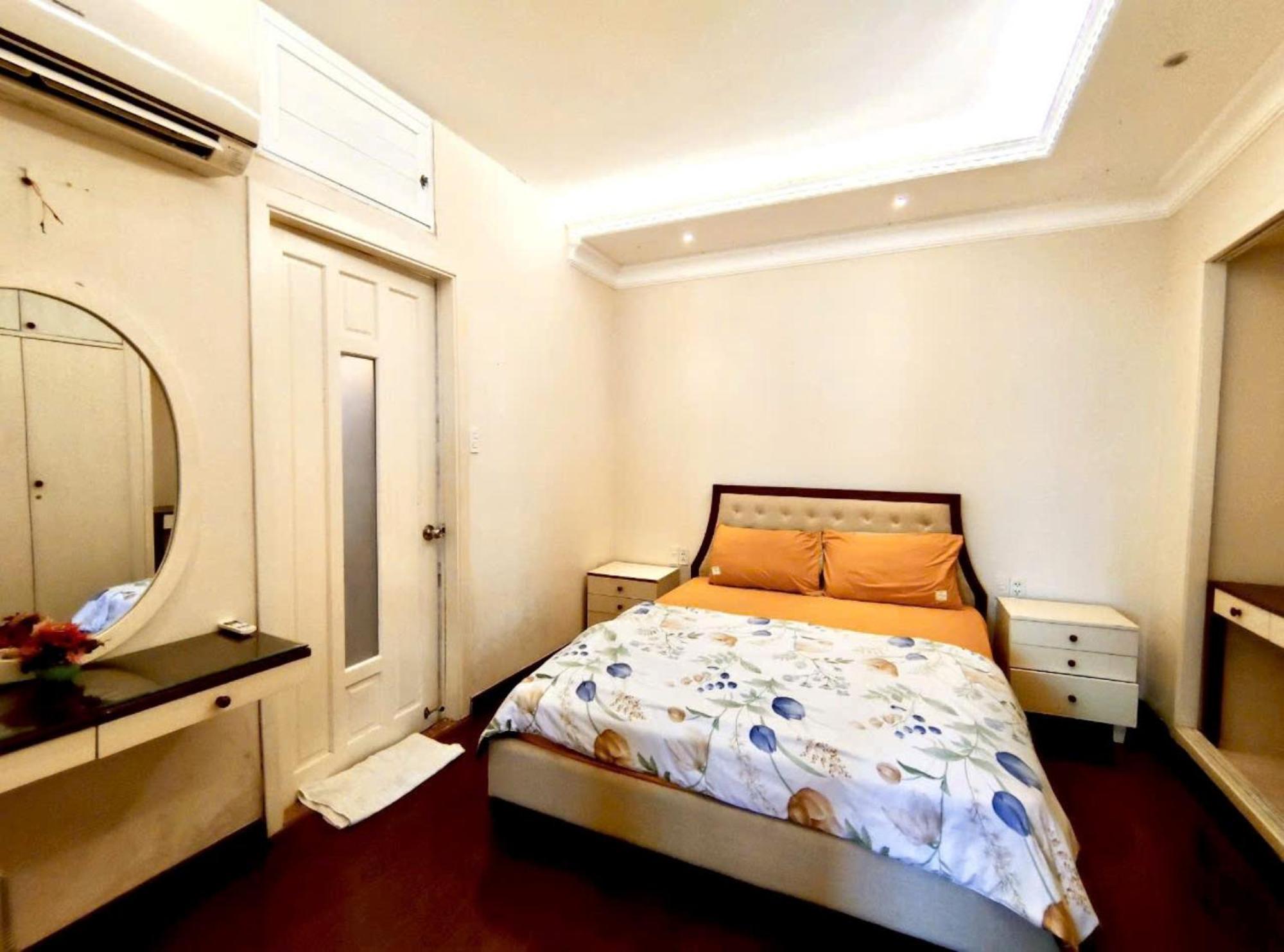 Anna Luxury