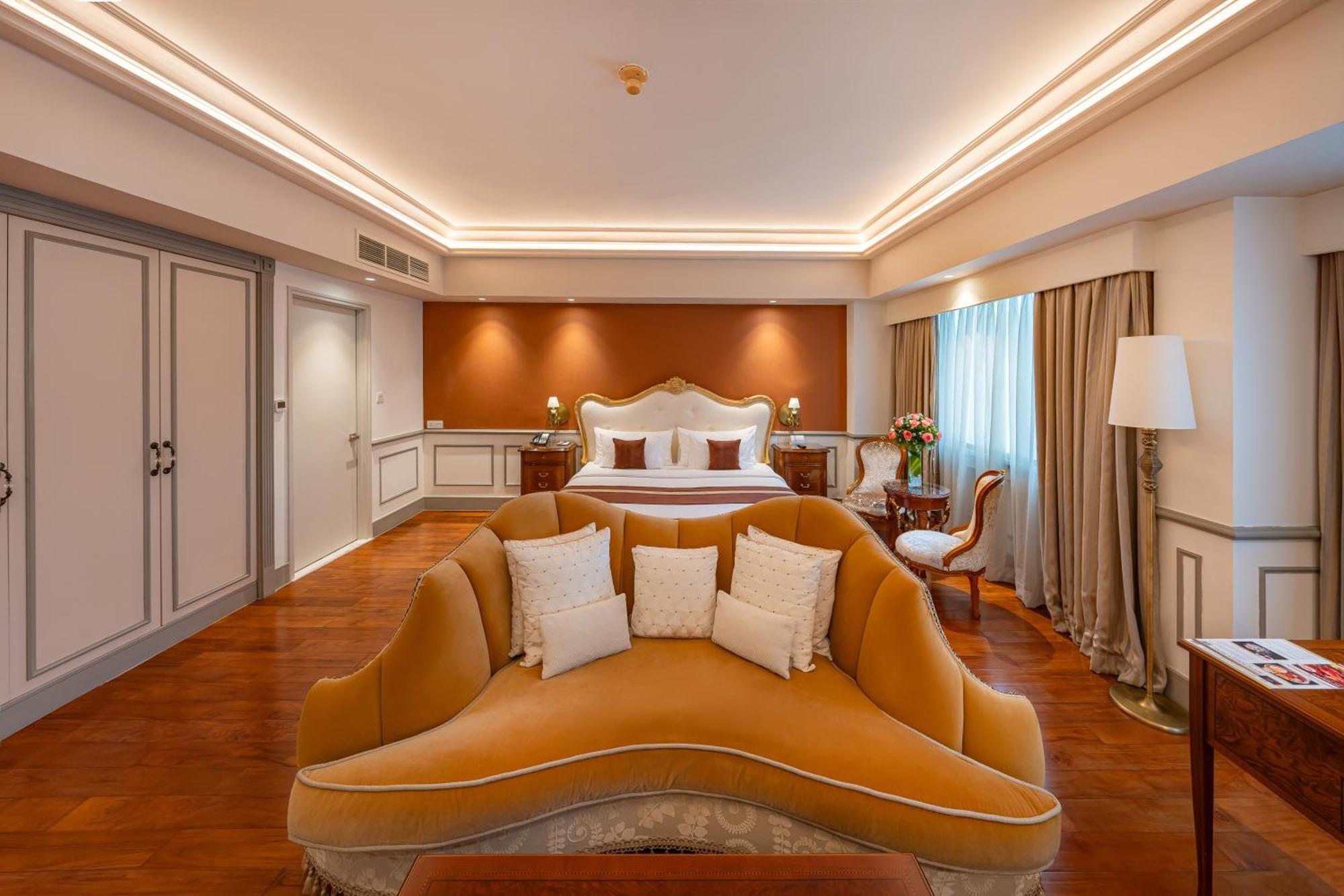 Saigon Khách sạn 4*