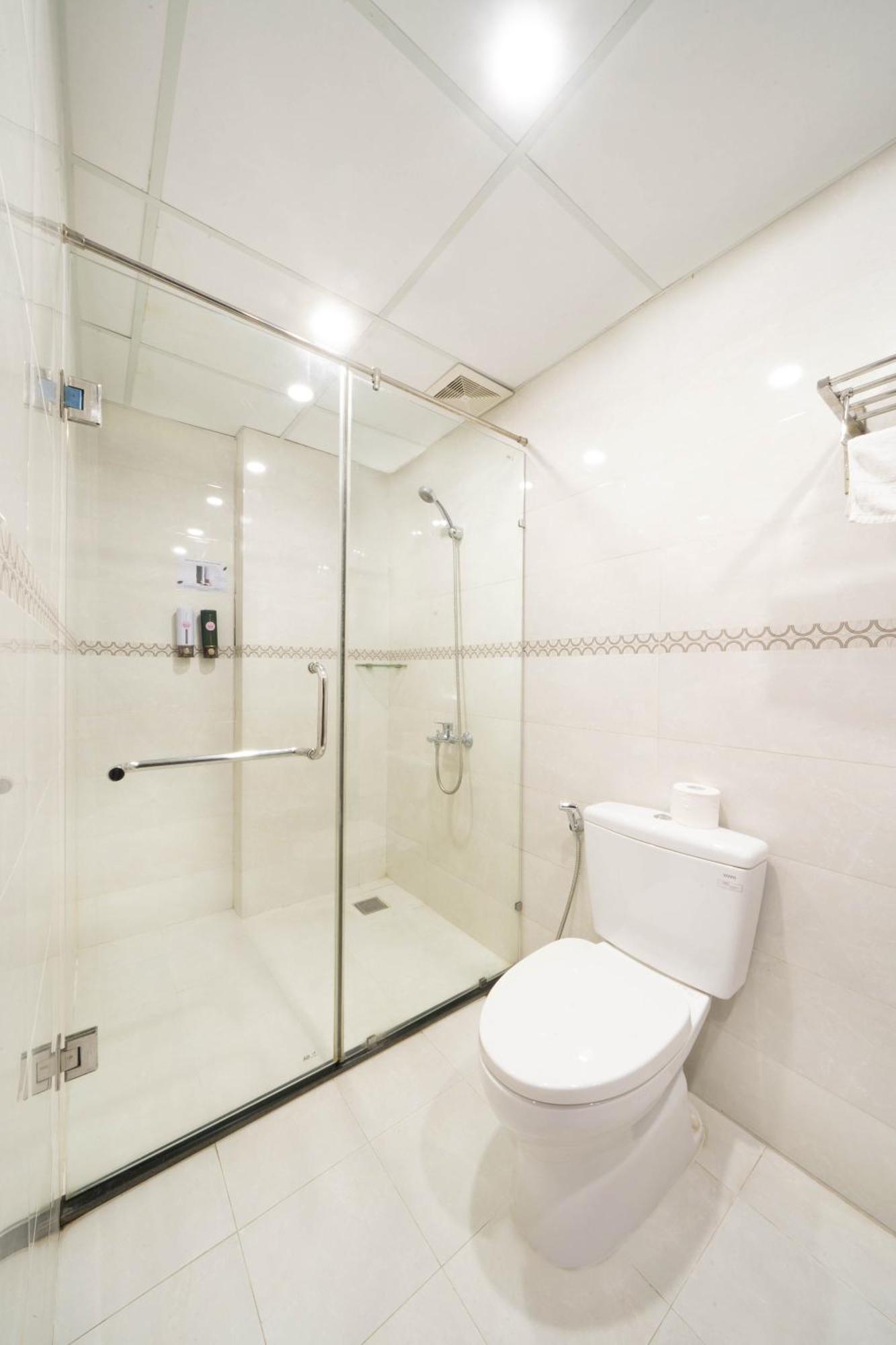 Hotel Happy Day Riverside & By Haviland 3*