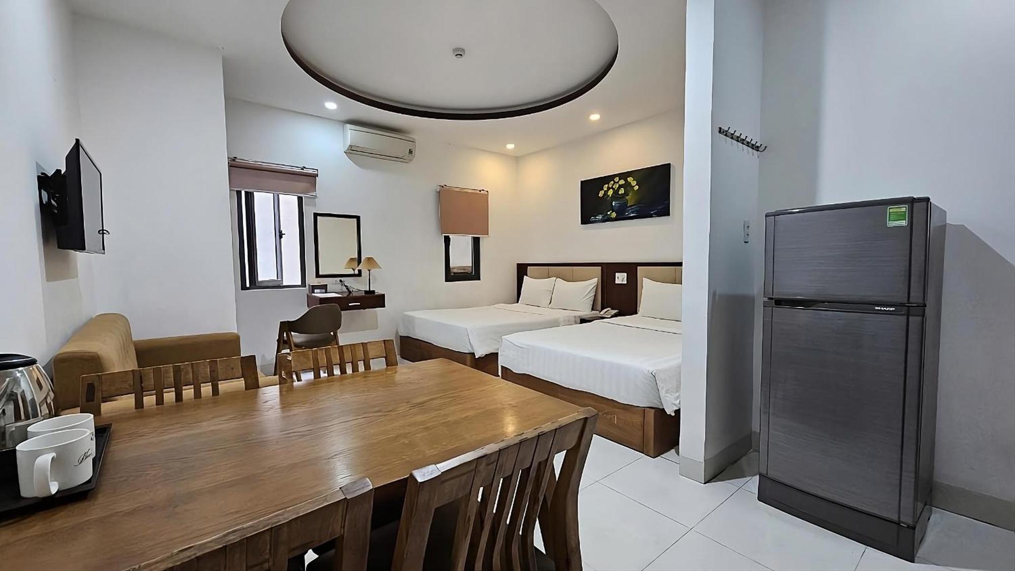 Hotel New Era &