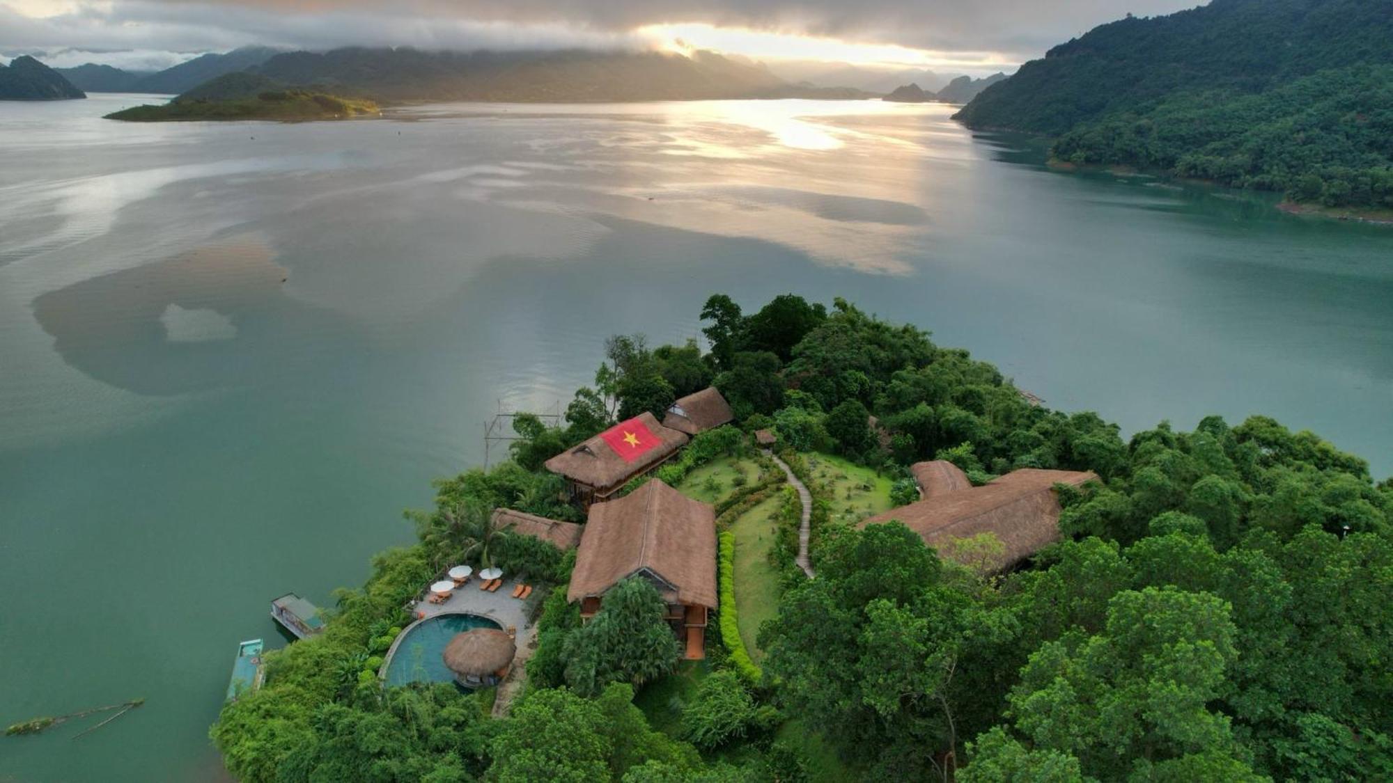 Hideaway Resort