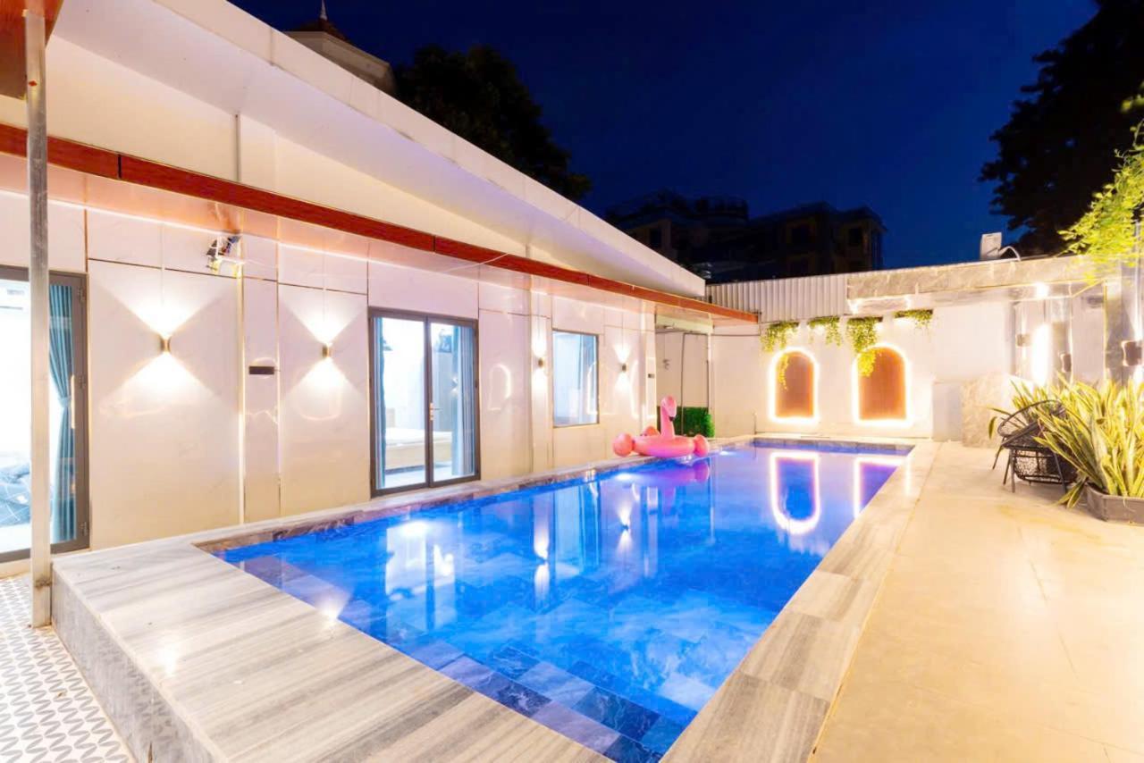 Biet Thu Duc Hoang Ho Boi Bai Sau Vtu Villa *
