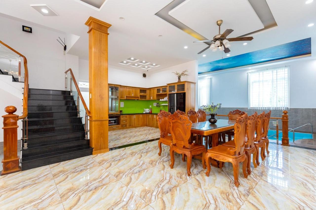 Biet Thu Hoang Duc Nghi Duong Check In Hoa Giay Bai Sau Vũng Tàu