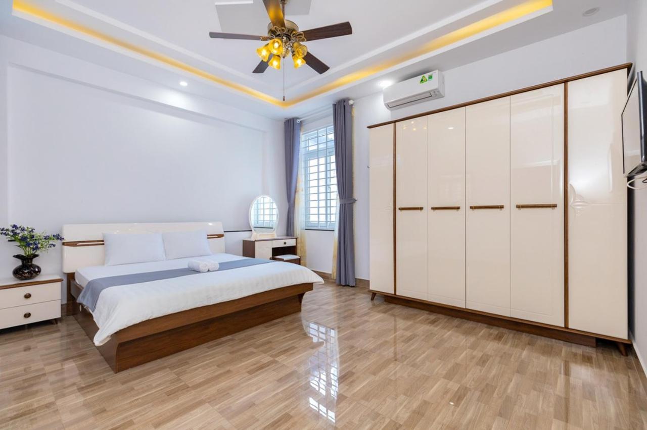 Biet Thu Hoang Duc Nghi Duong Check In Hoa Giay Bai Sau Vũng Tàu