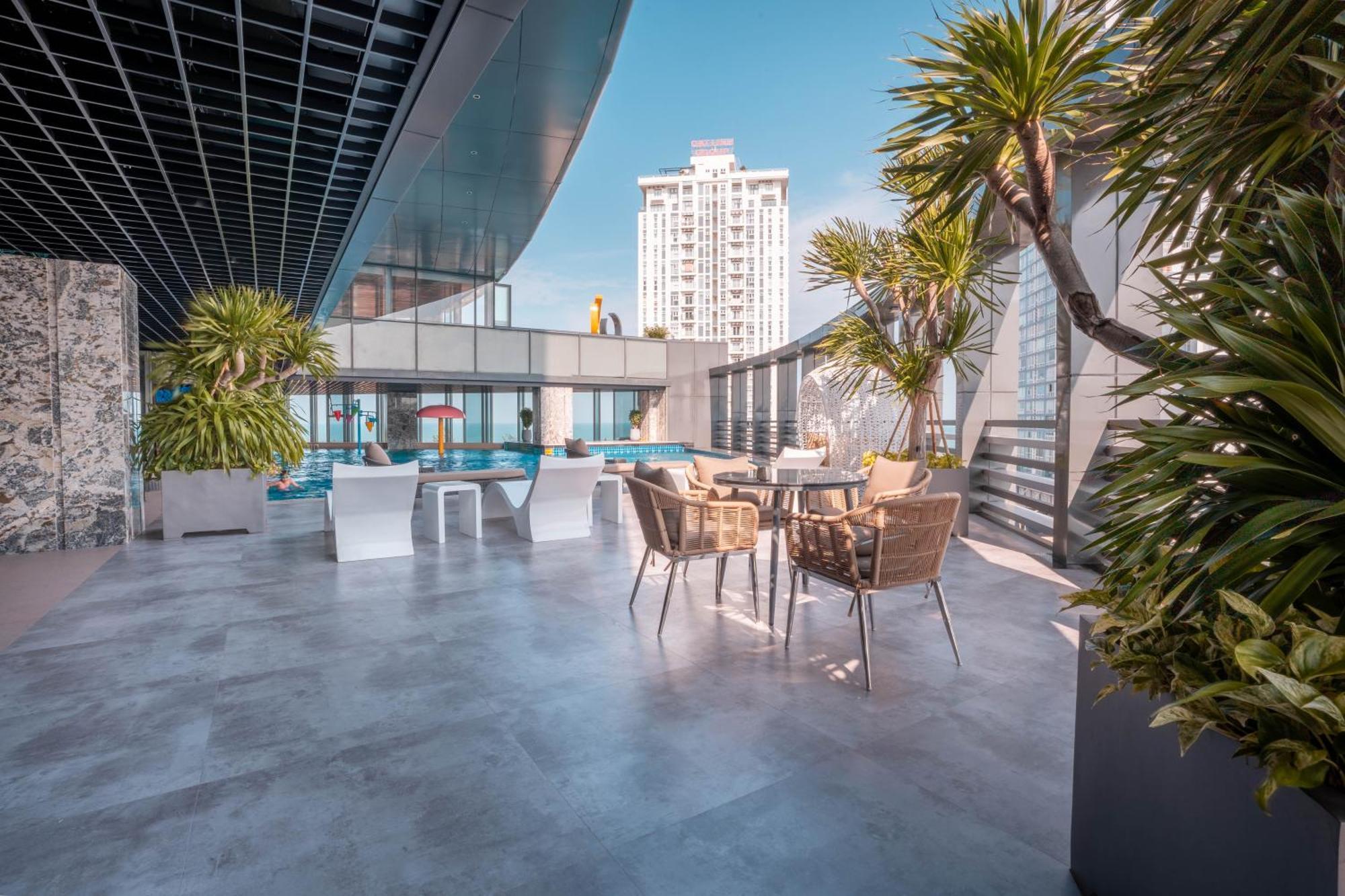 Malibu Khách sạn 5*